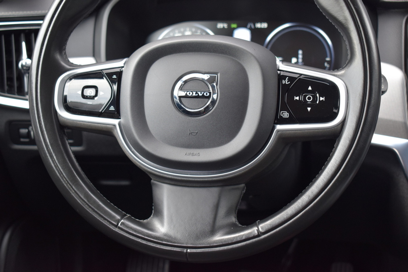 Foto van Volvo V90 T8 Twin Engine
