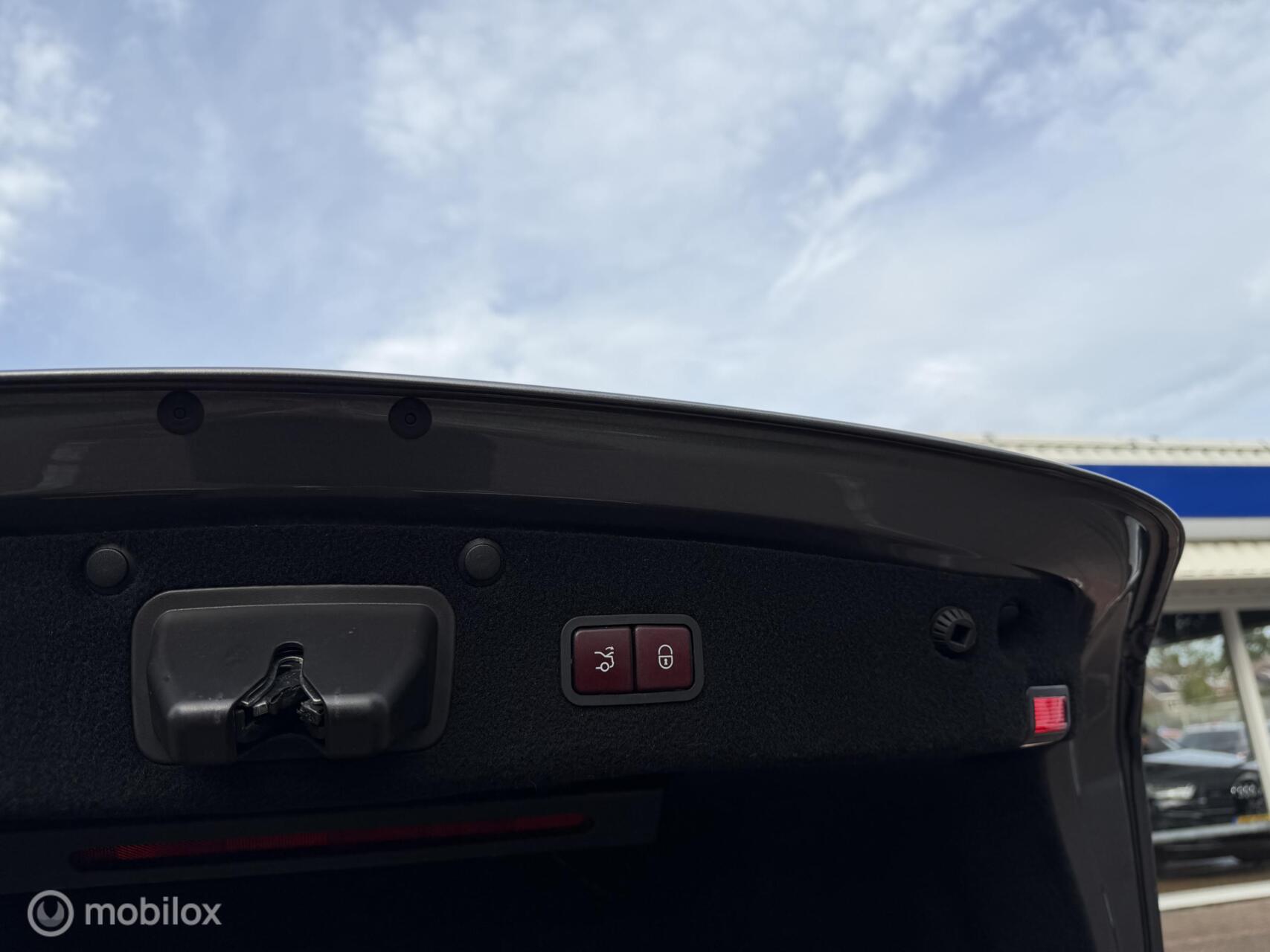 Foto van Mercedes-Benz S 400 D 4Matic