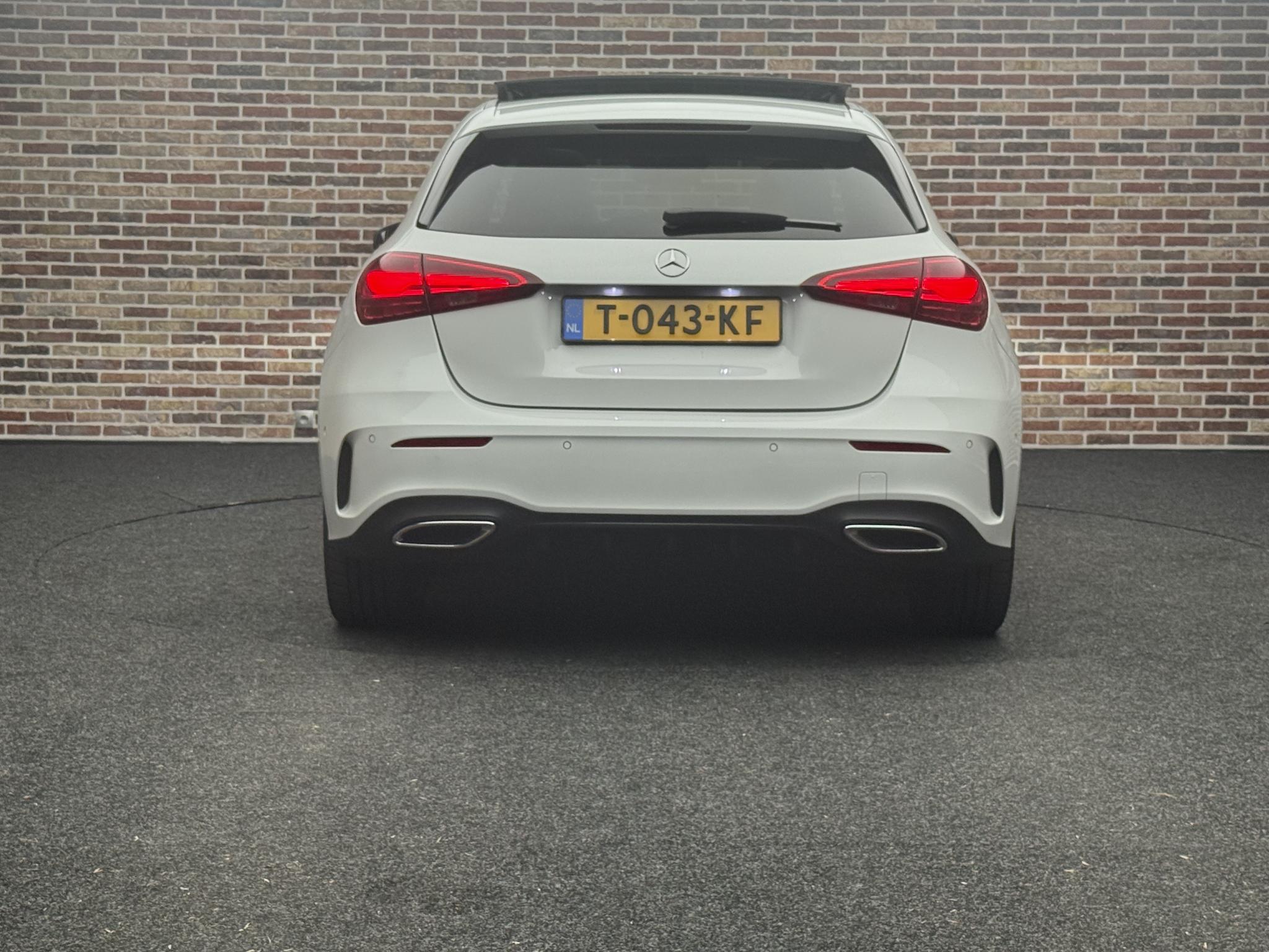 Foto van Mercedes-Benz A 250 E