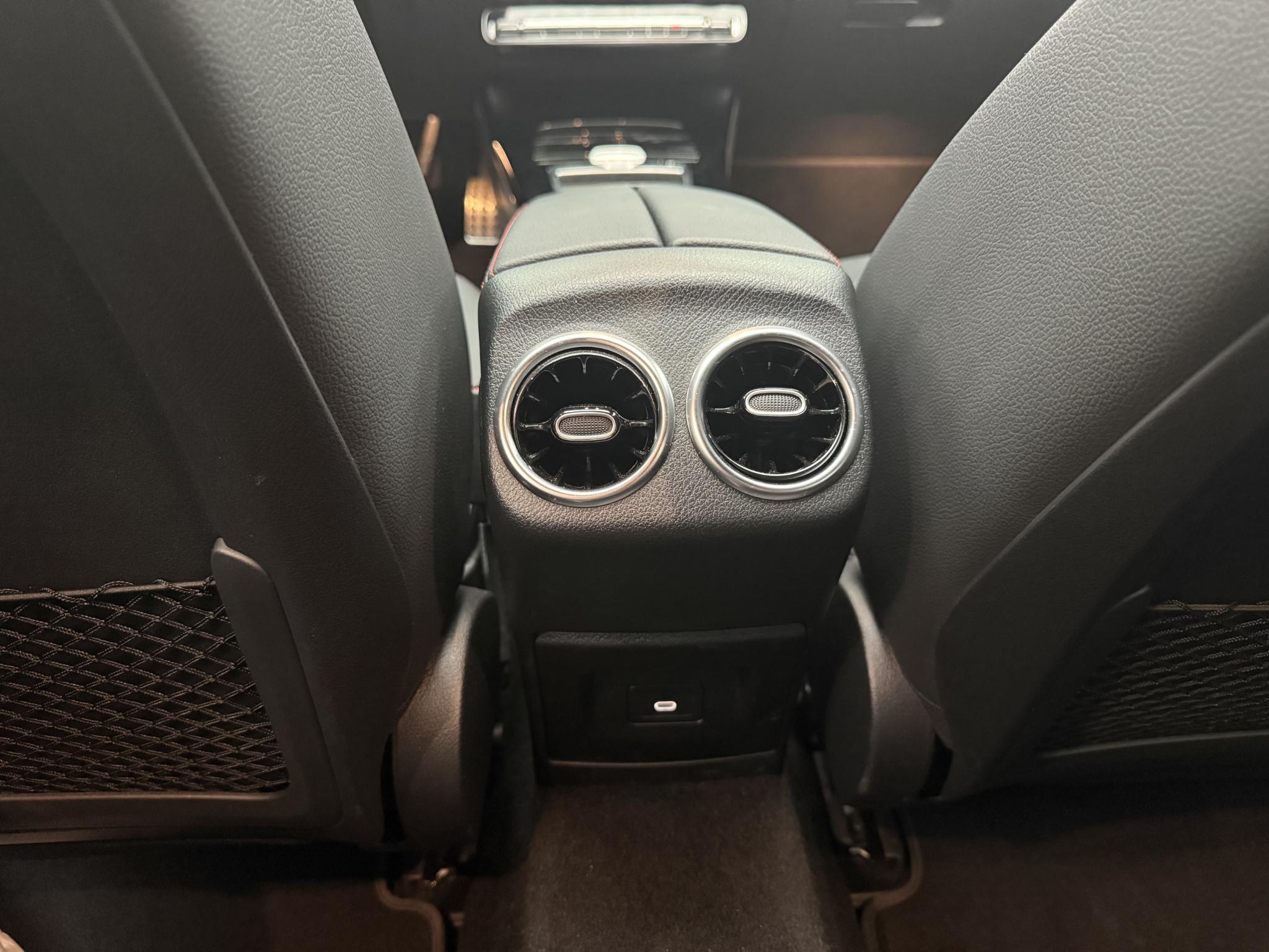 Foto van Mercedes-Benz A 250 E
