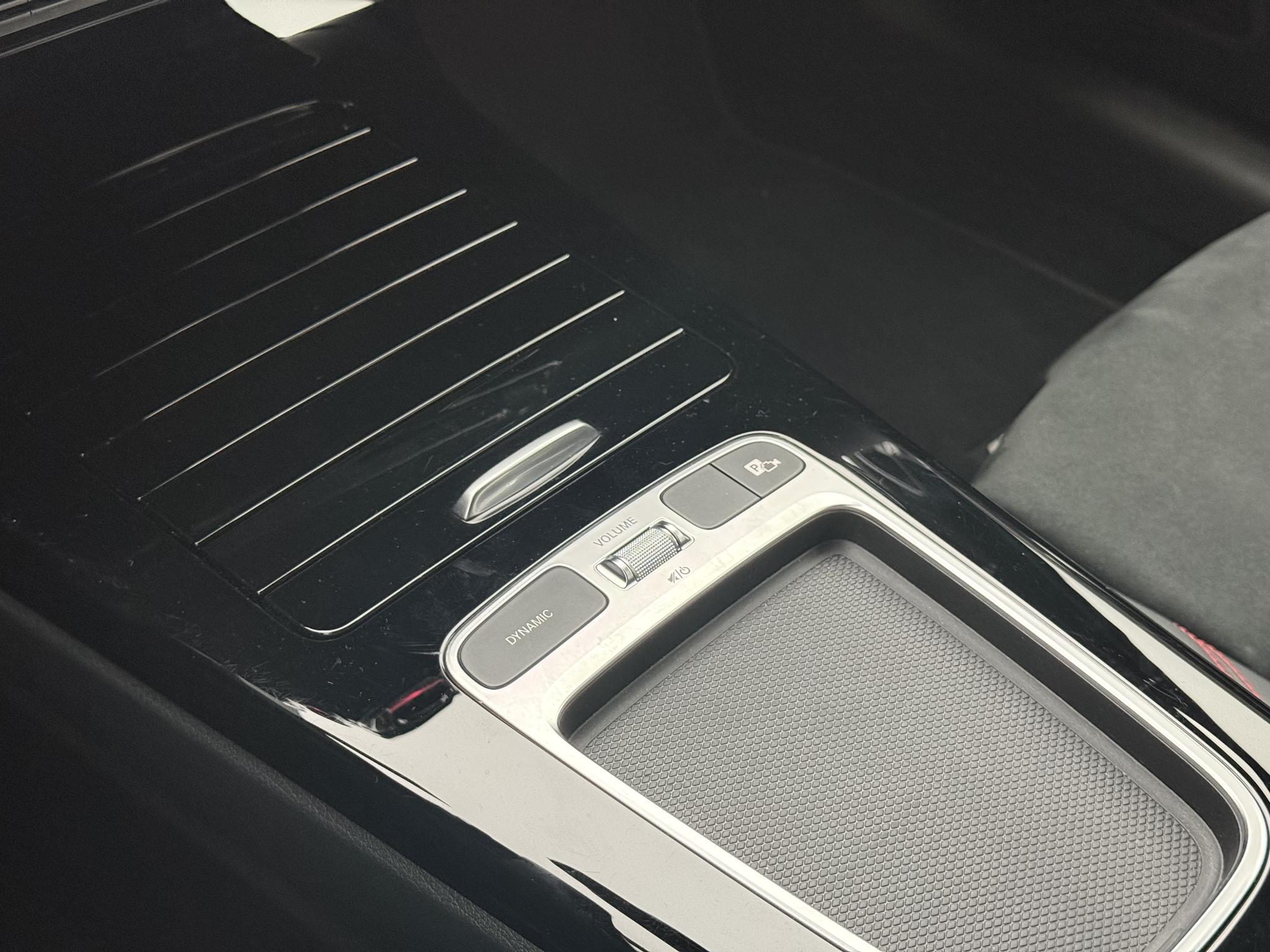 Foto van Mercedes-Benz A 250 E