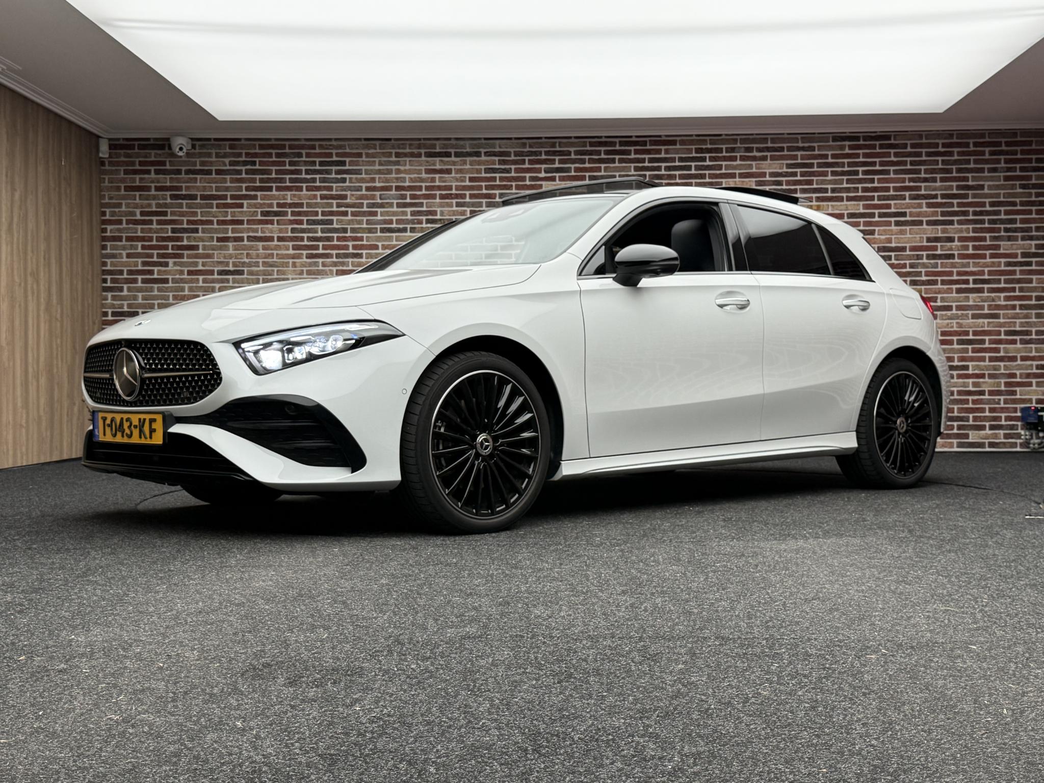 Foto van Mercedes-Benz A 250 E
