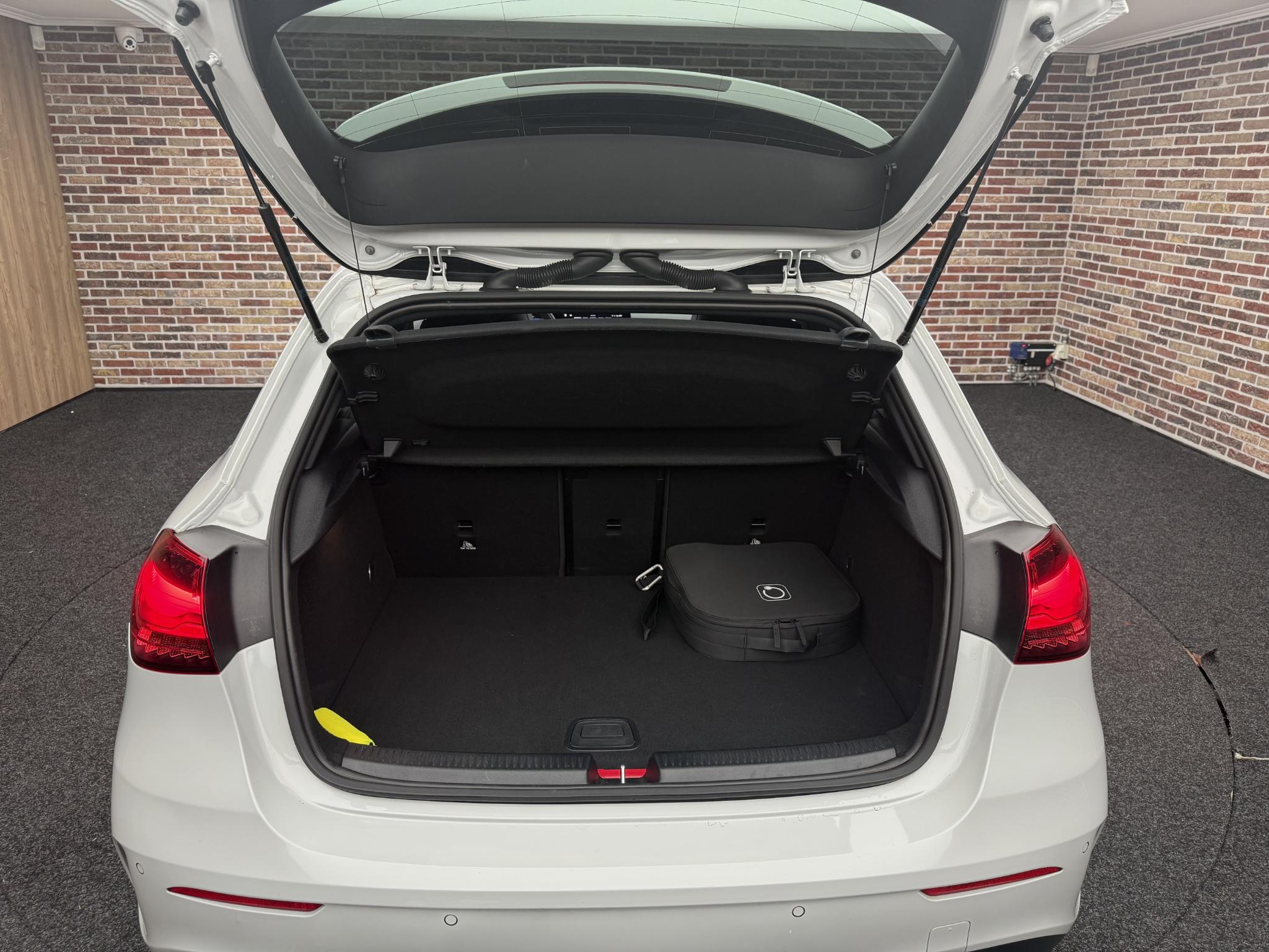 Foto van Mercedes-Benz A 250 E