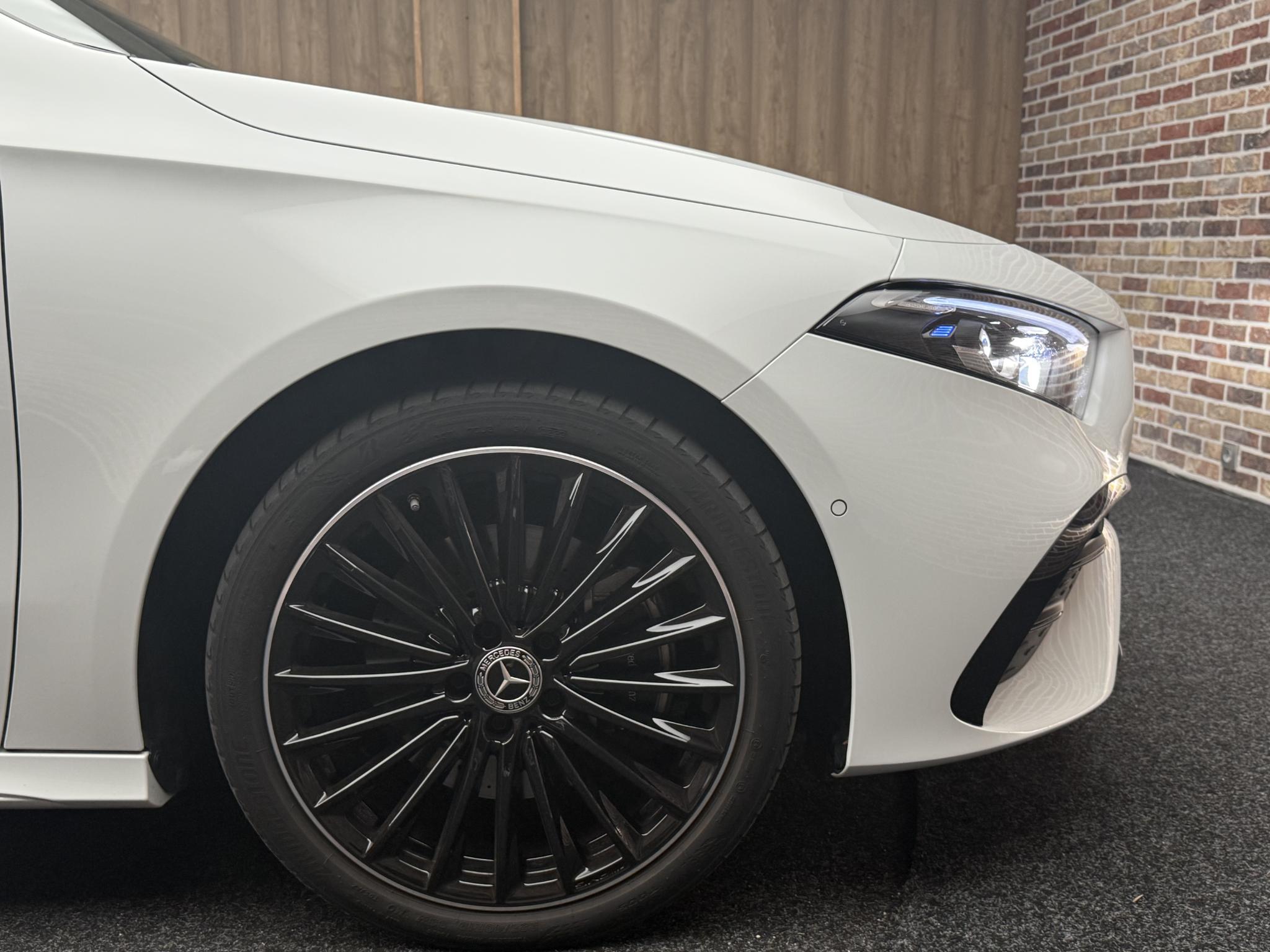 Foto van Mercedes-Benz A 250 E