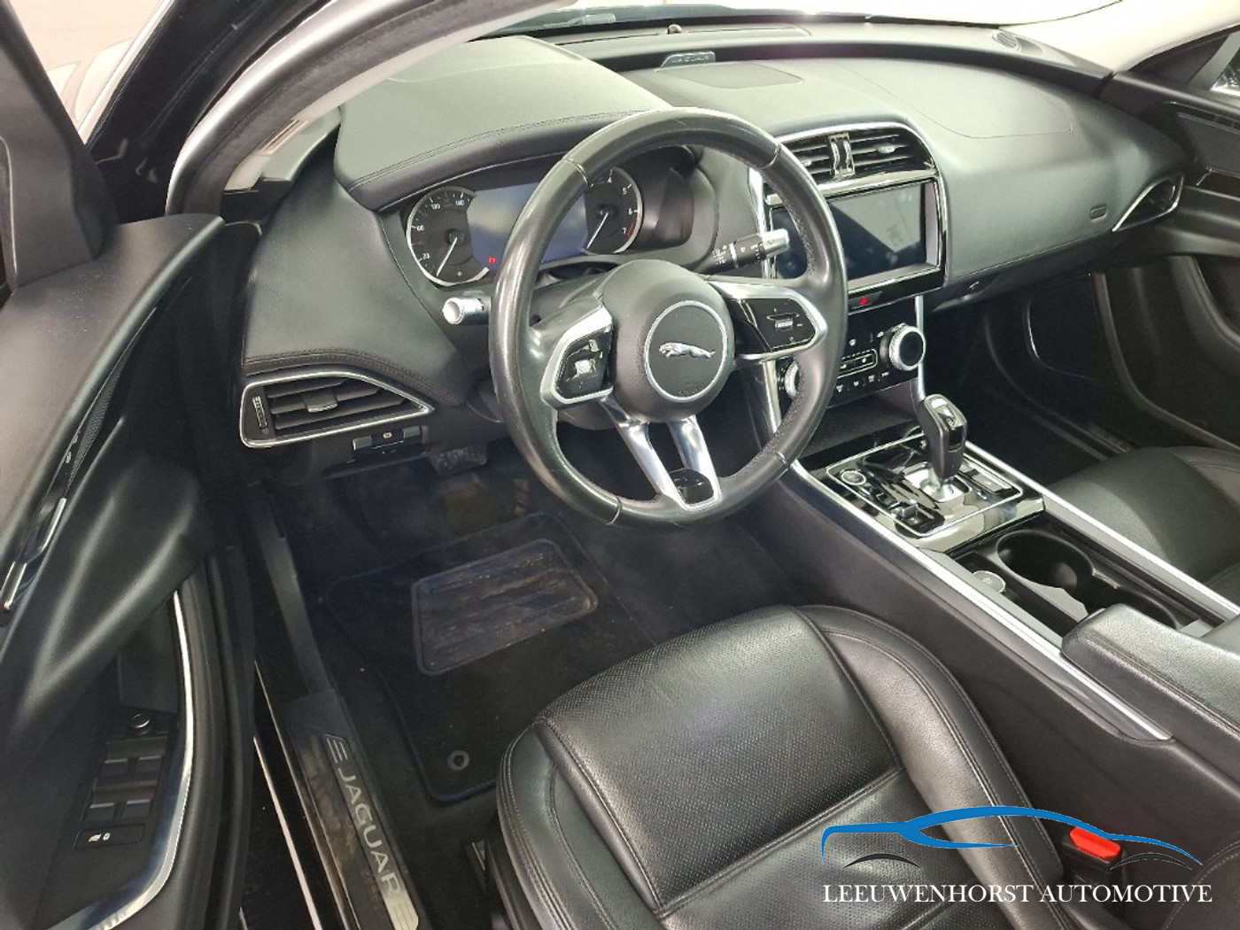 Foto van Jaguar Jaguar Xe