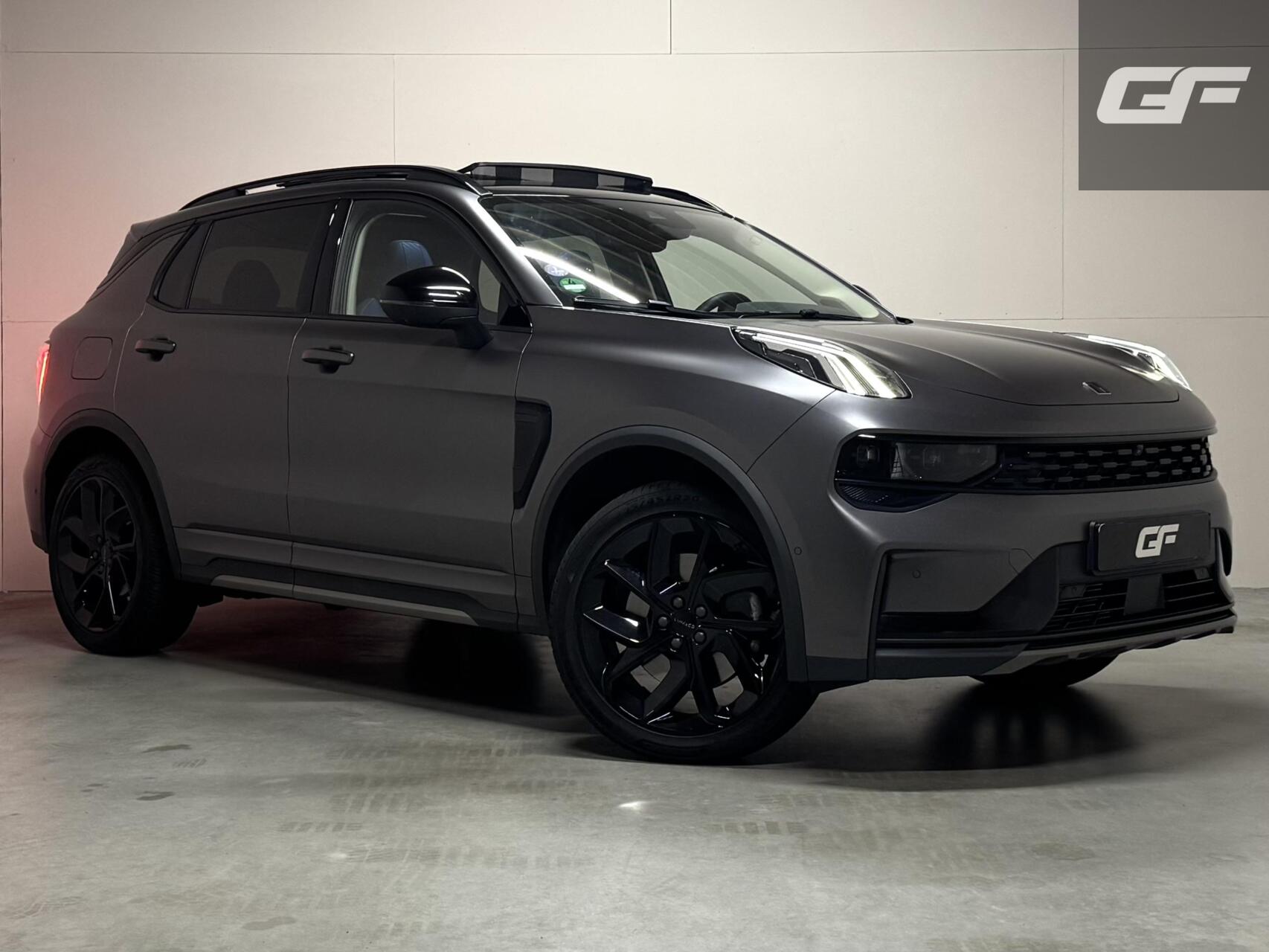 Lynk&co LYNK & Co 01 1.5 Plug-in Black Edition Mattgrijs Sfeerver. CarPlay 360° 2022 - voorkant