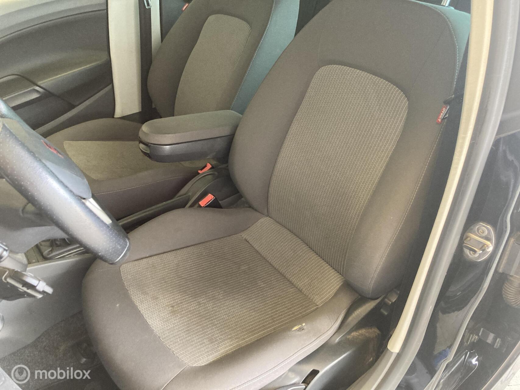Foto van Seat Ibiza ST