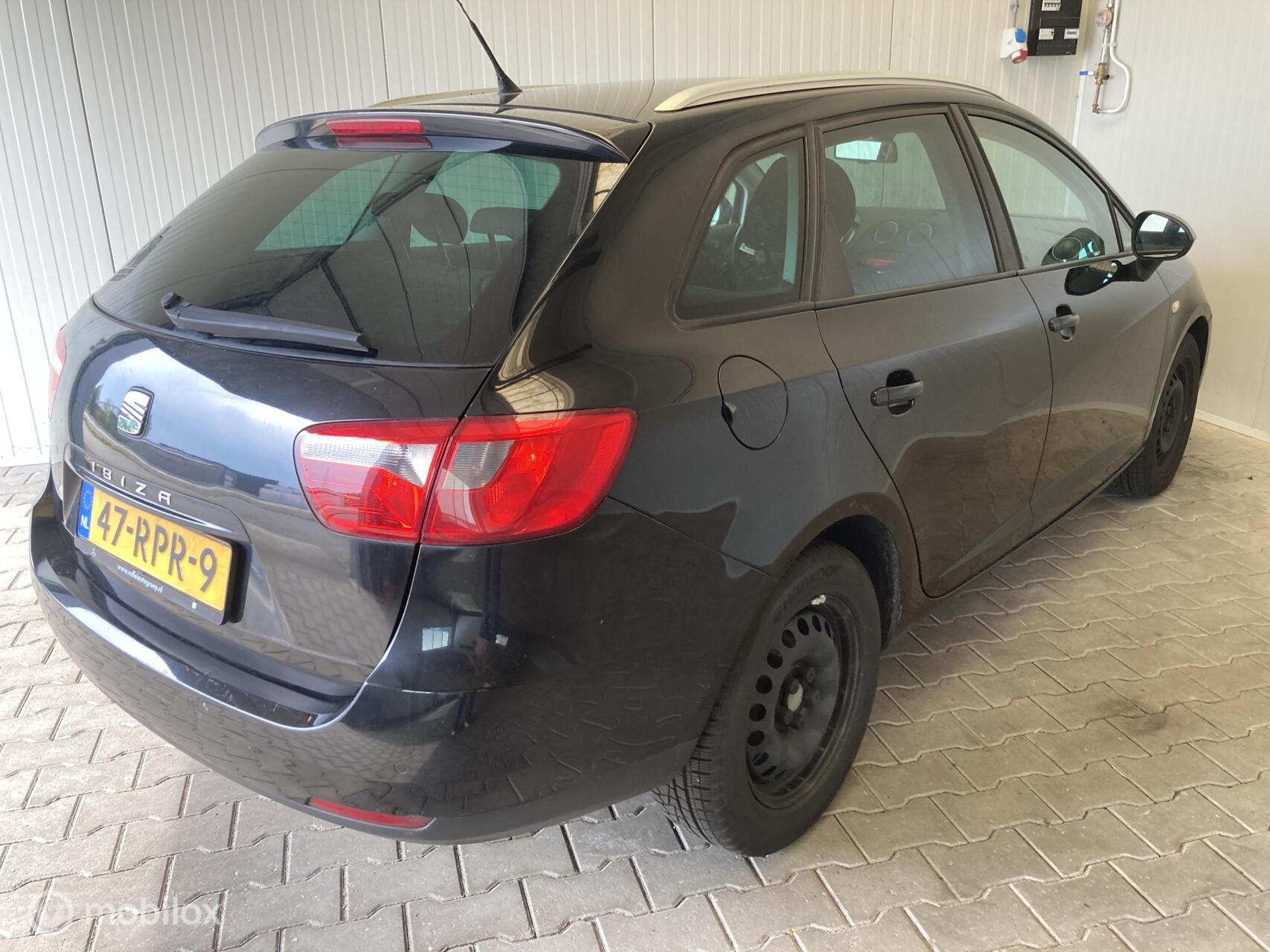 Foto van Seat Ibiza ST