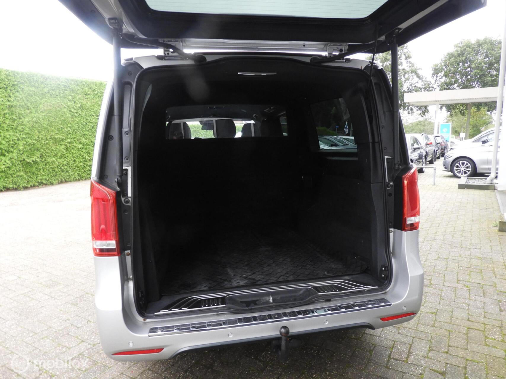 Foto van Mercedes-Benz V-klasse