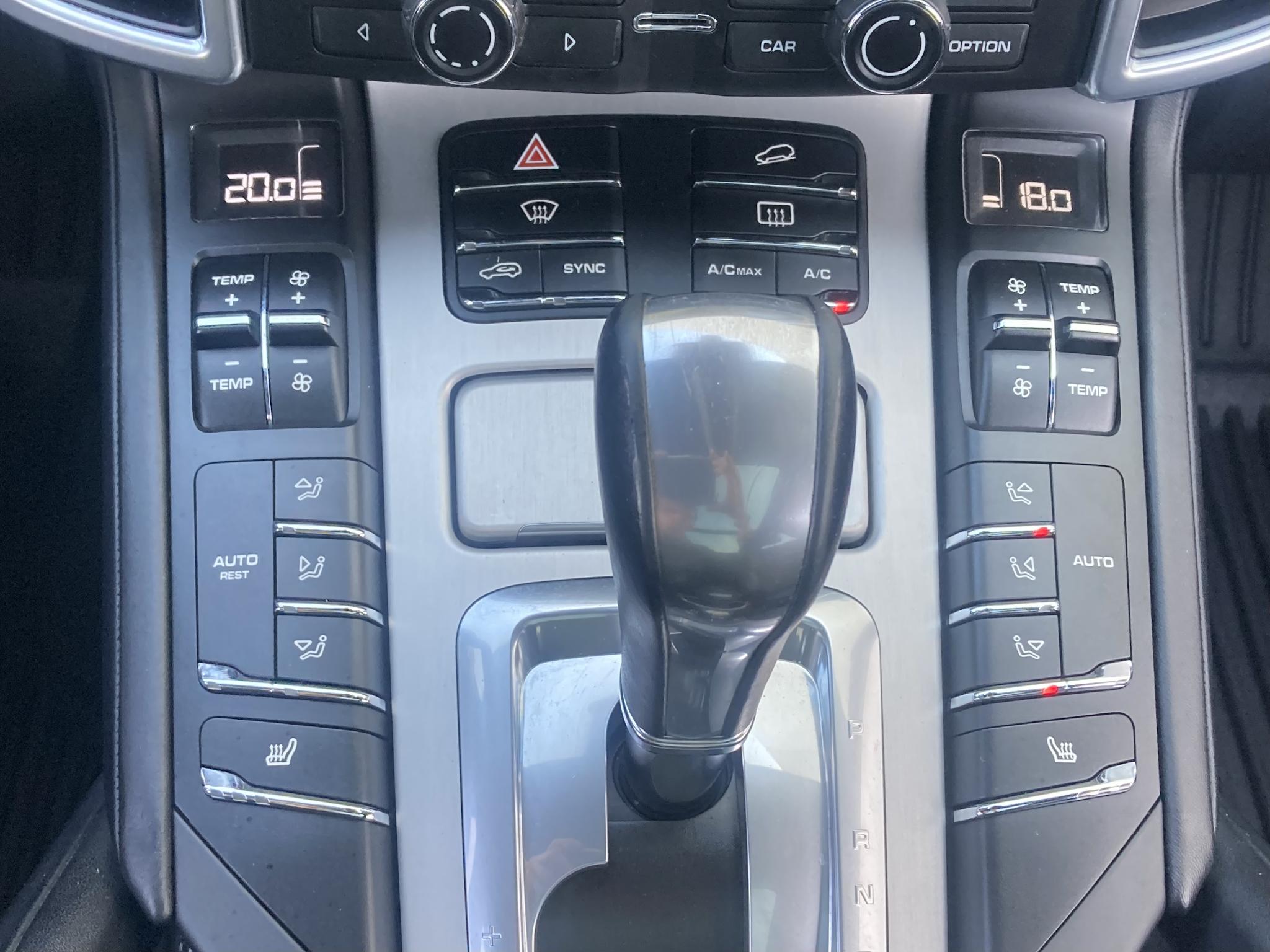 Foto van Porsche Cayenne GTS