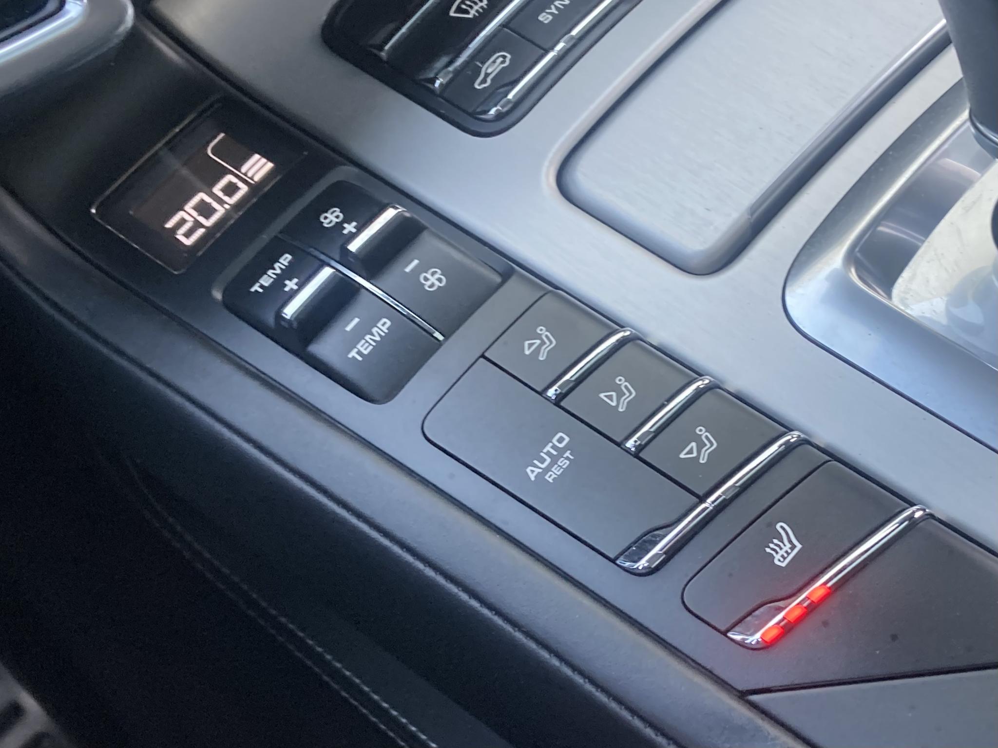 Foto van Porsche Cayenne GTS