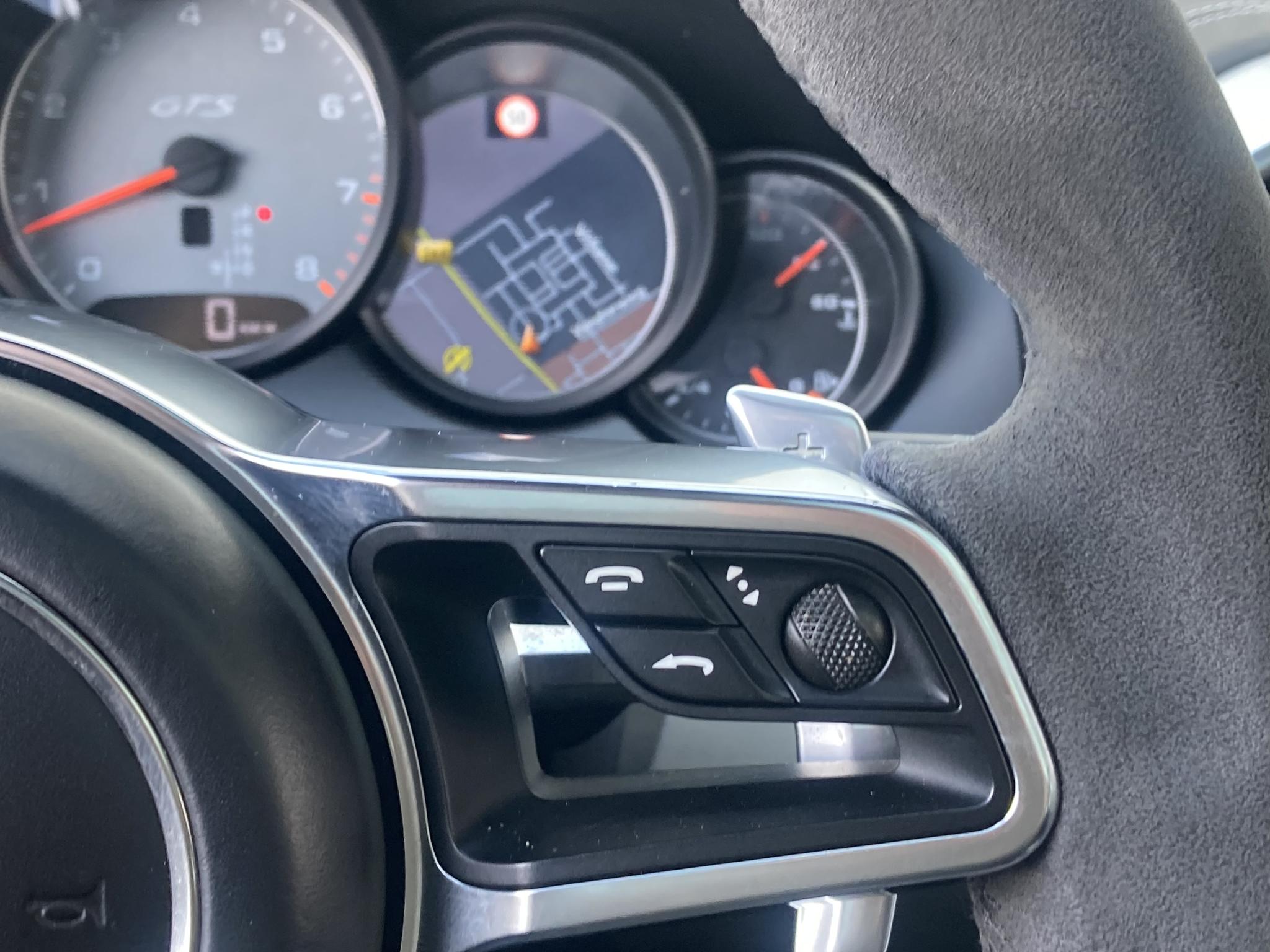 Foto van Porsche Cayenne GTS