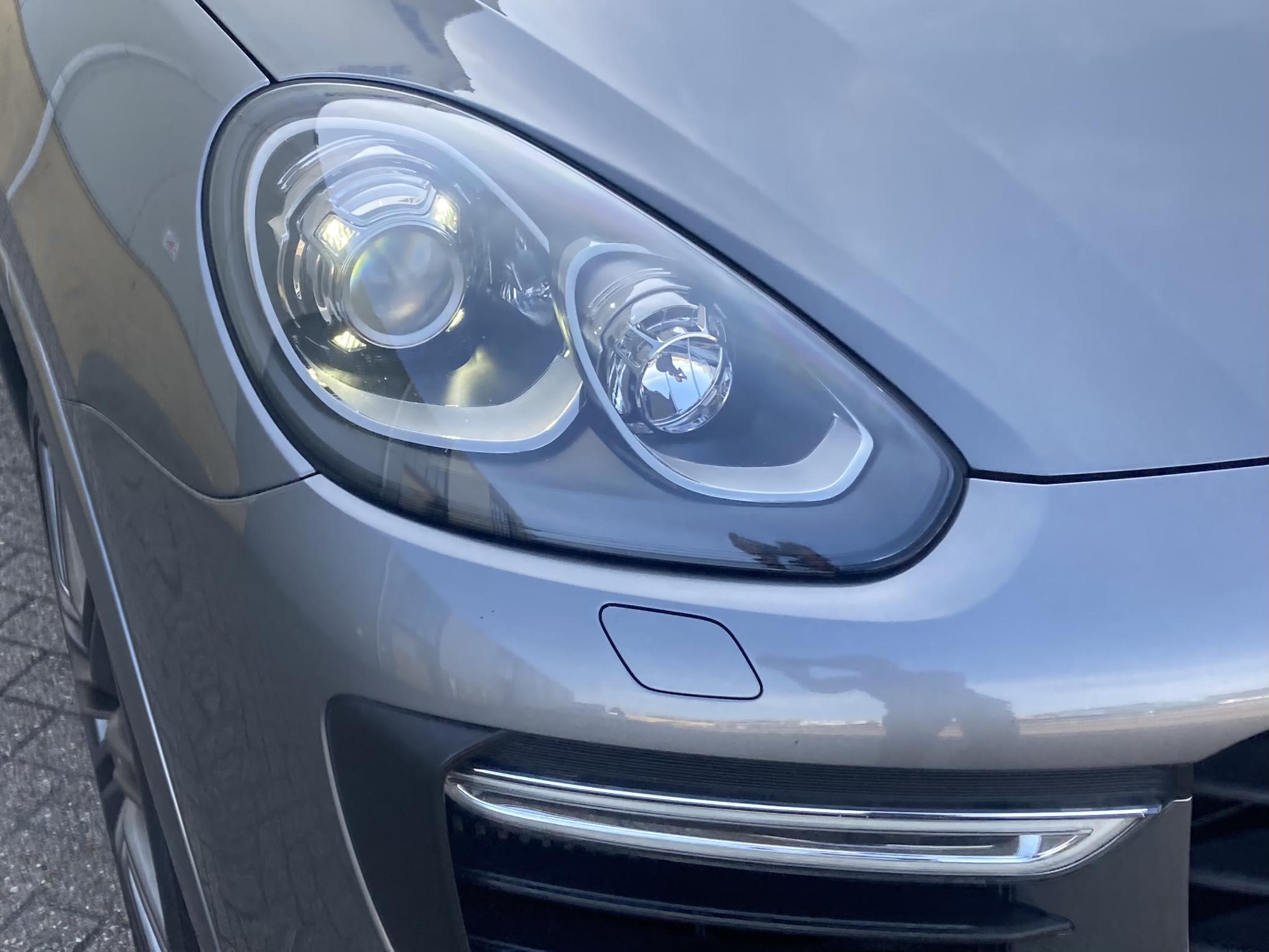 Foto van Porsche Cayenne GTS