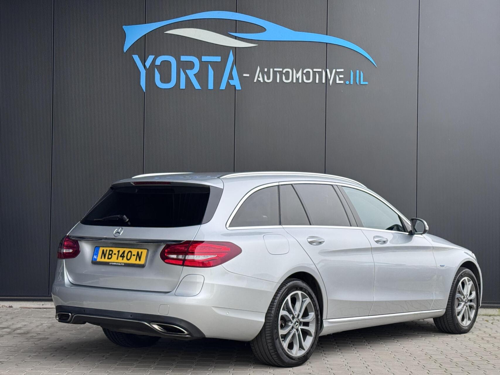 Foto van Mercedes-Benz C 350 E