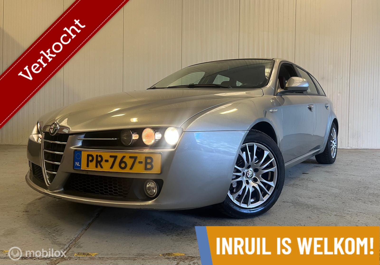 Alfa Romeo 159 Sportwagon 1.9 JTD Q-Tronic Elegante // APK // 2008 - voorkant