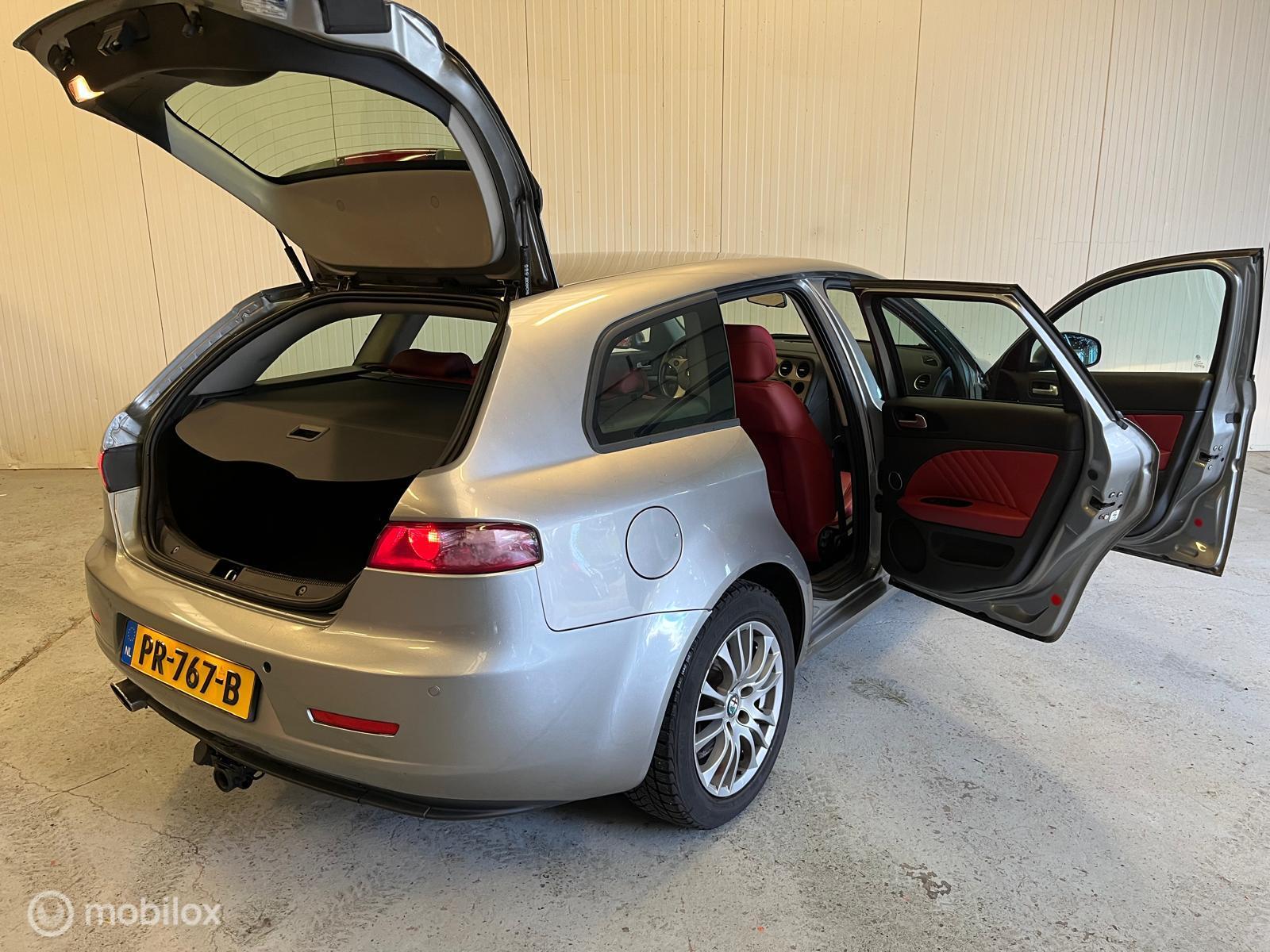 Foto van Alfa Romeo 159 Sportwagon