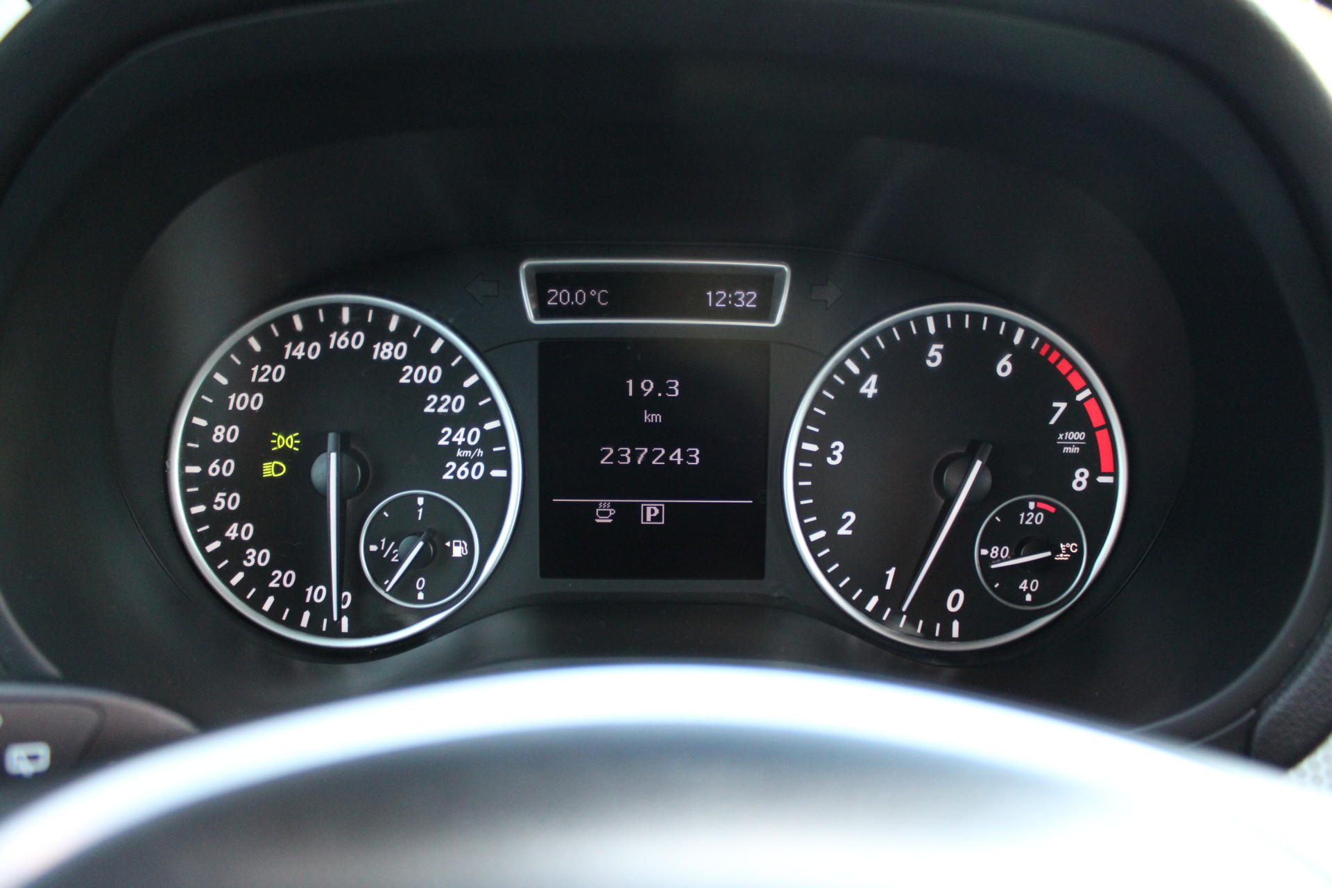 Foto van Mercedes-Benz B 180