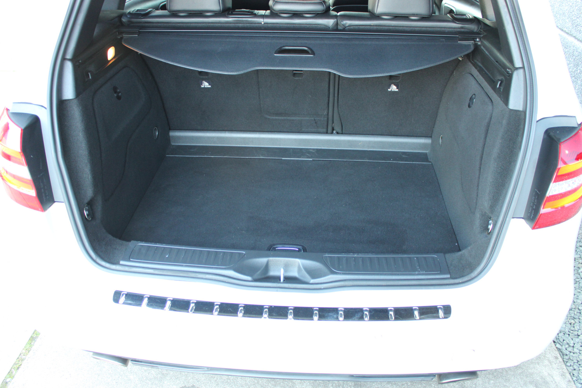 Foto van Mercedes-Benz B 180