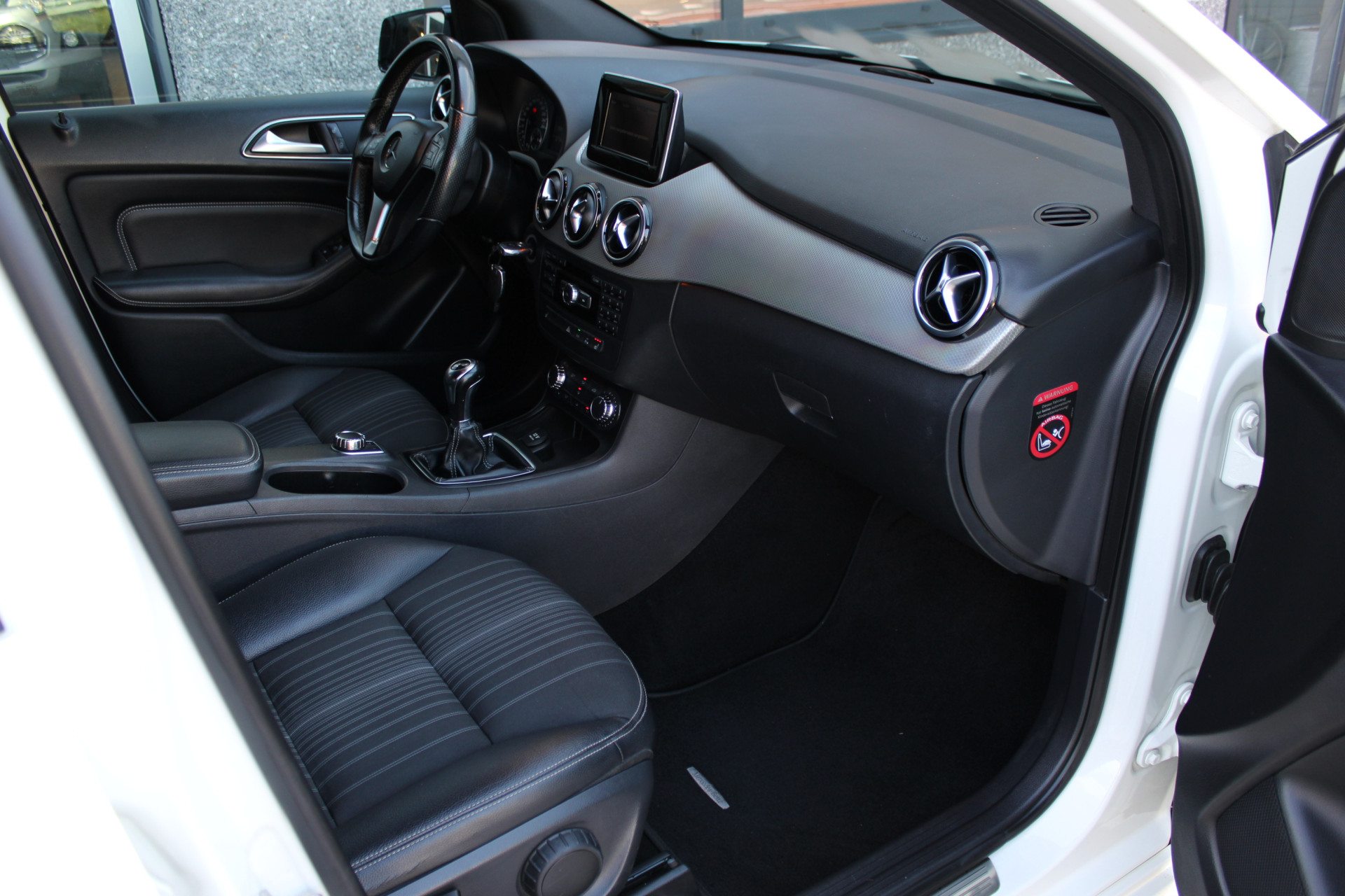 Foto van Mercedes-Benz B 180
