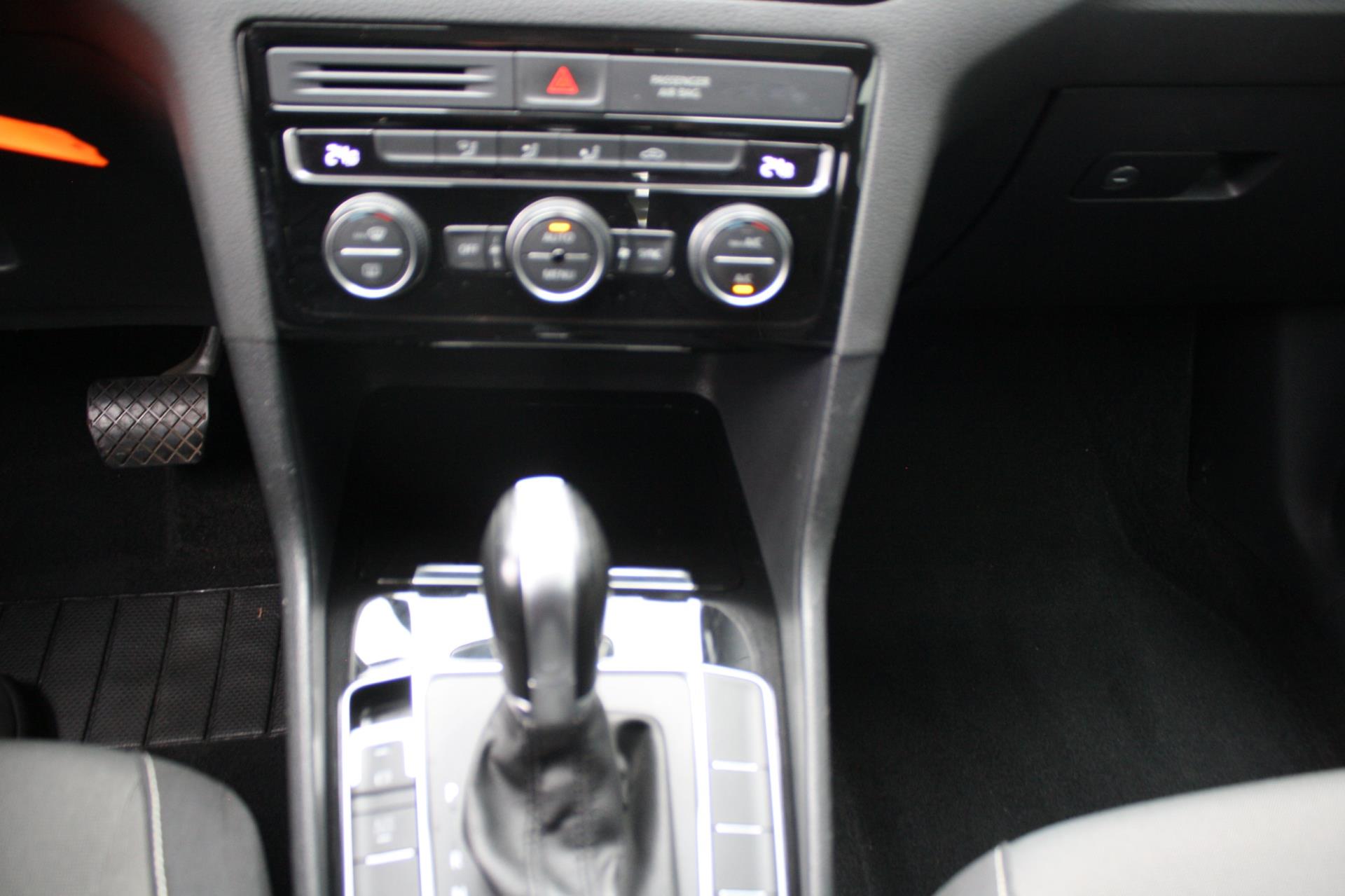 Foto van Volkswagen Golf Sportsvan