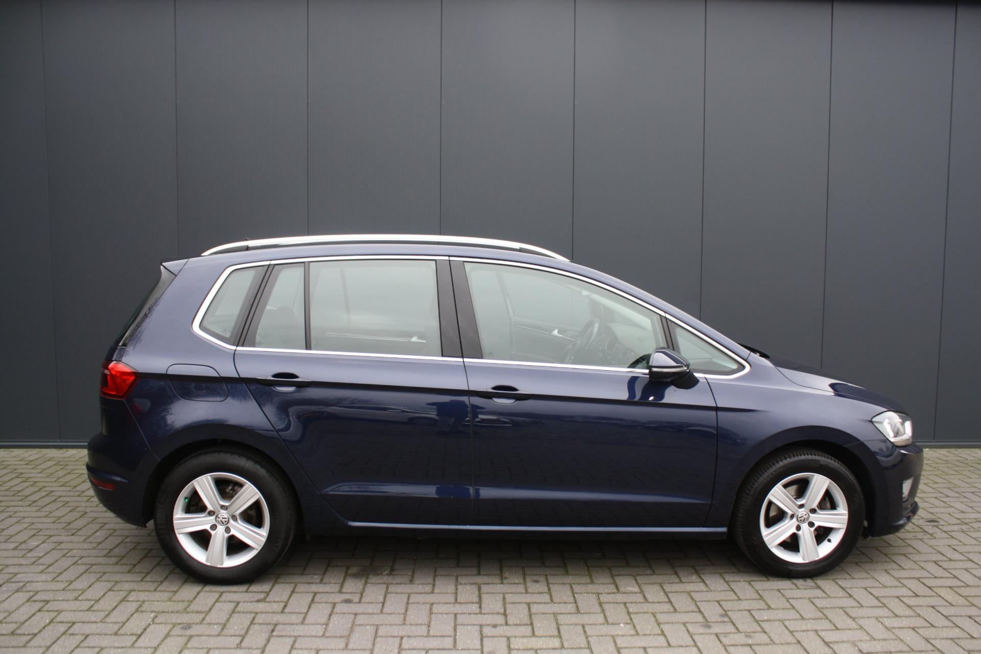 Foto van Volkswagen Golf Sportsvan