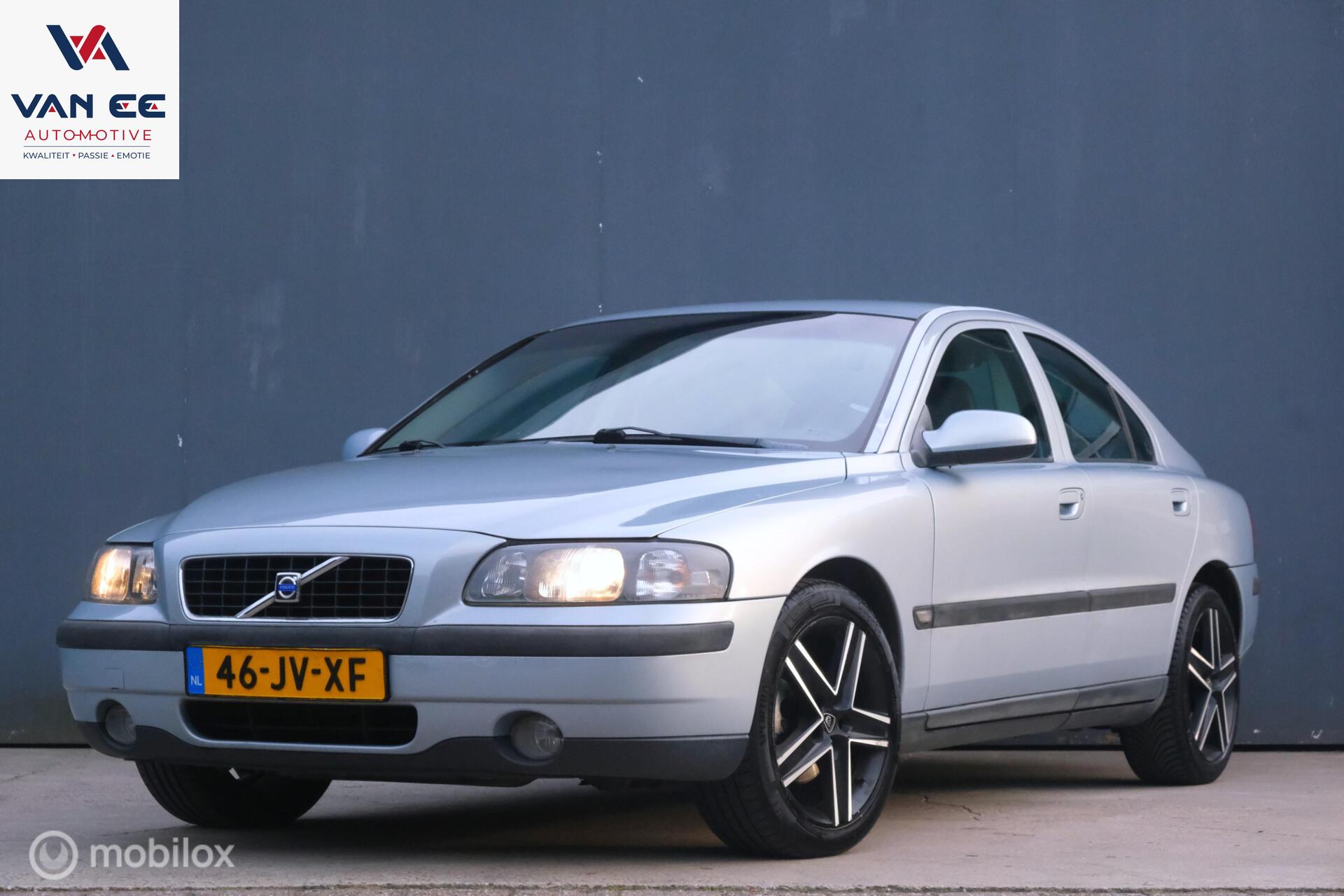 Volvo S60 2.4 Edition | Leder | Clima | Cruise | Nieuwe APK 2002 - voorkant