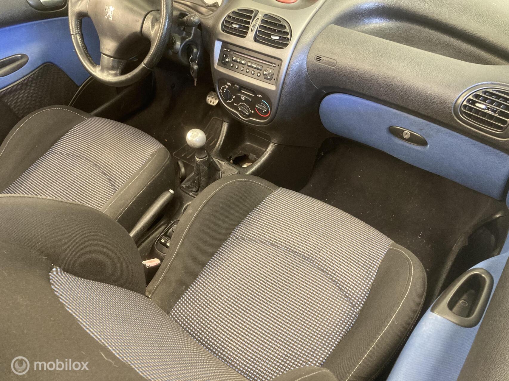 Foto van Peugeot 206 CC