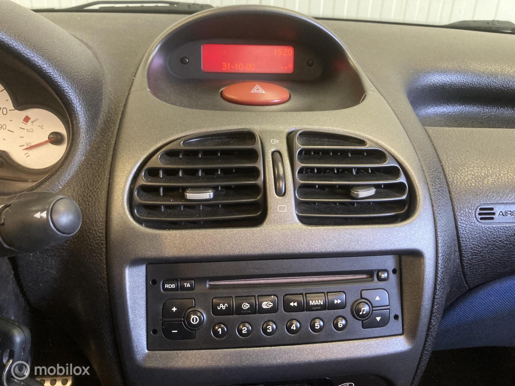 Foto van Peugeot 206 CC