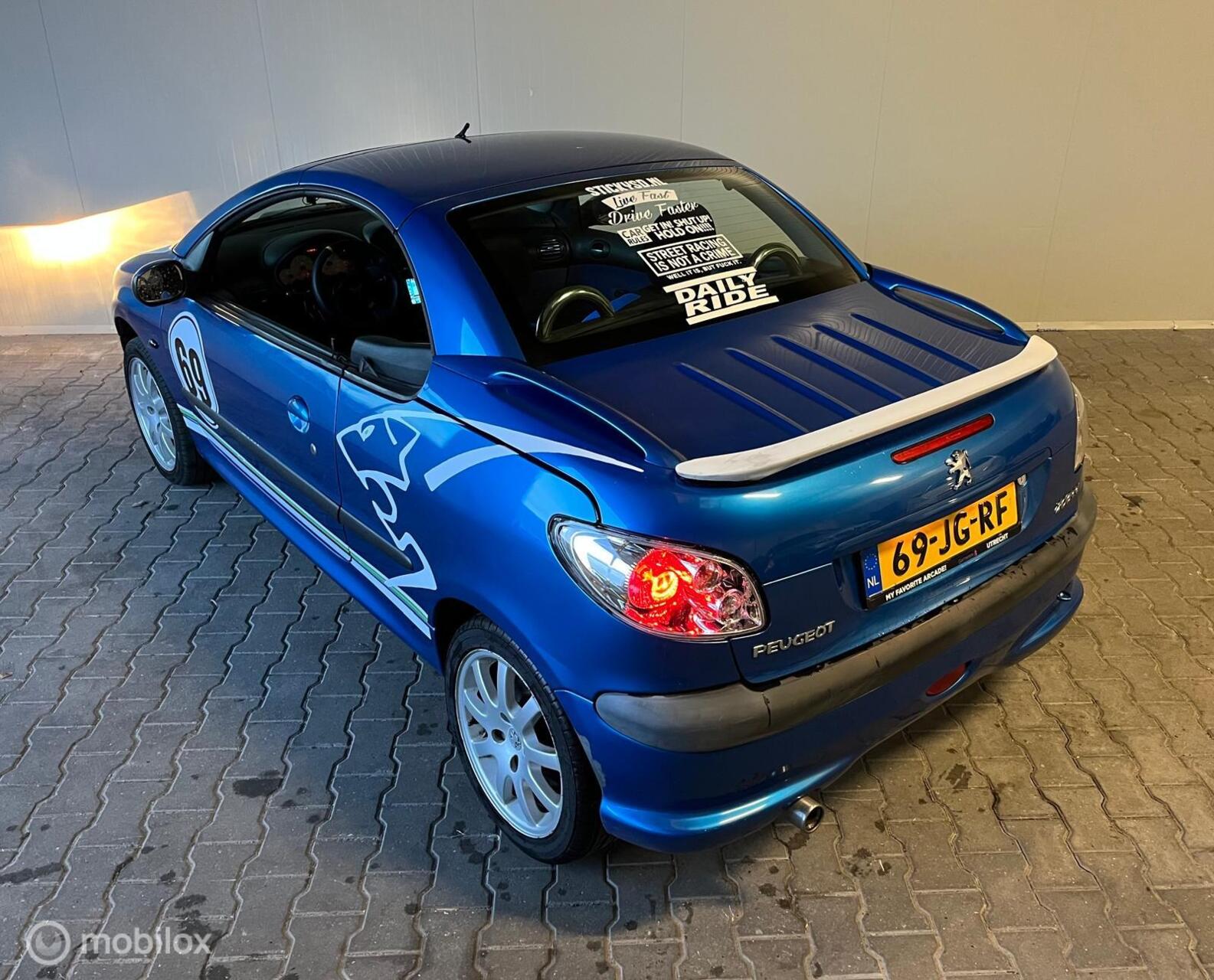 Foto van Peugeot 206 CC