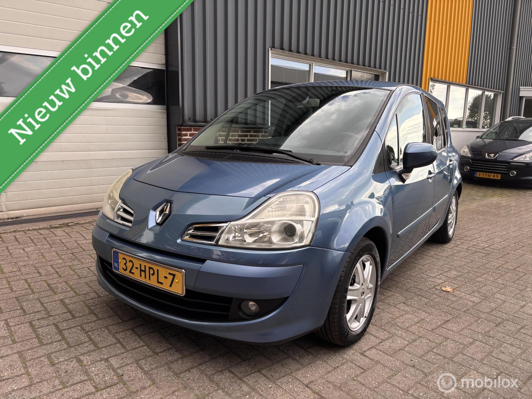Renault Modus 1.2 TCE Dynamique 2009 - voorkant