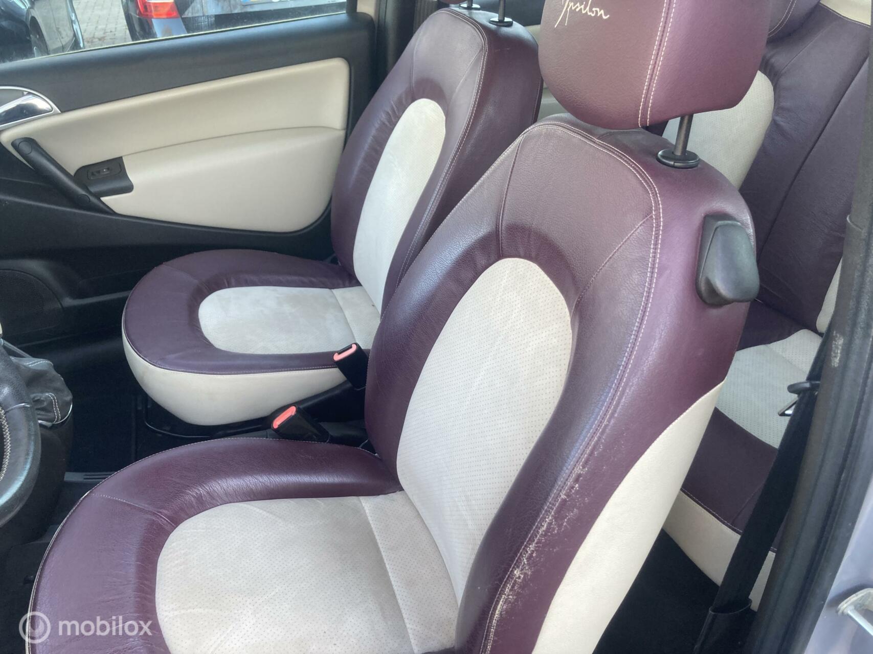 Foto van Lancia Ypsilon