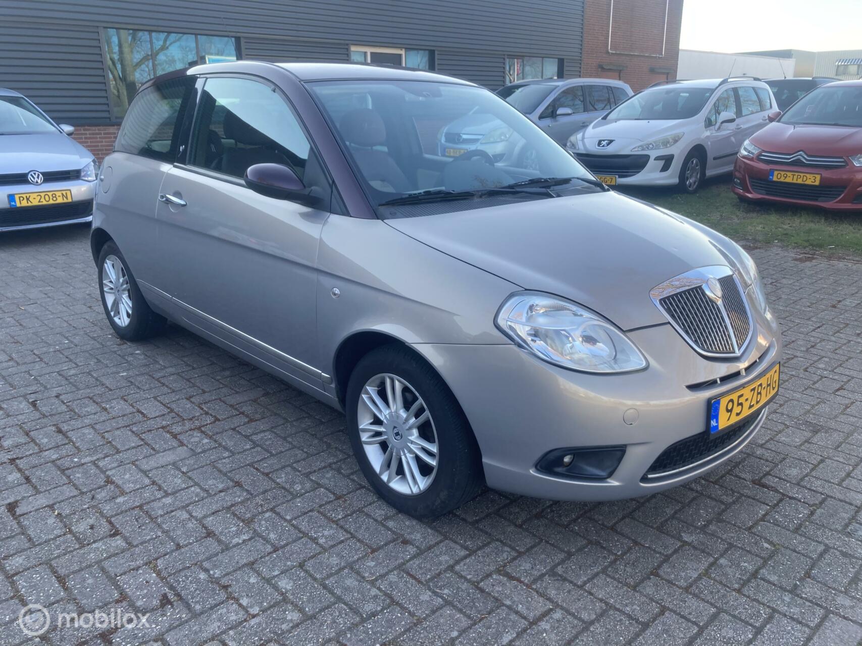 Foto van Lancia Ypsilon