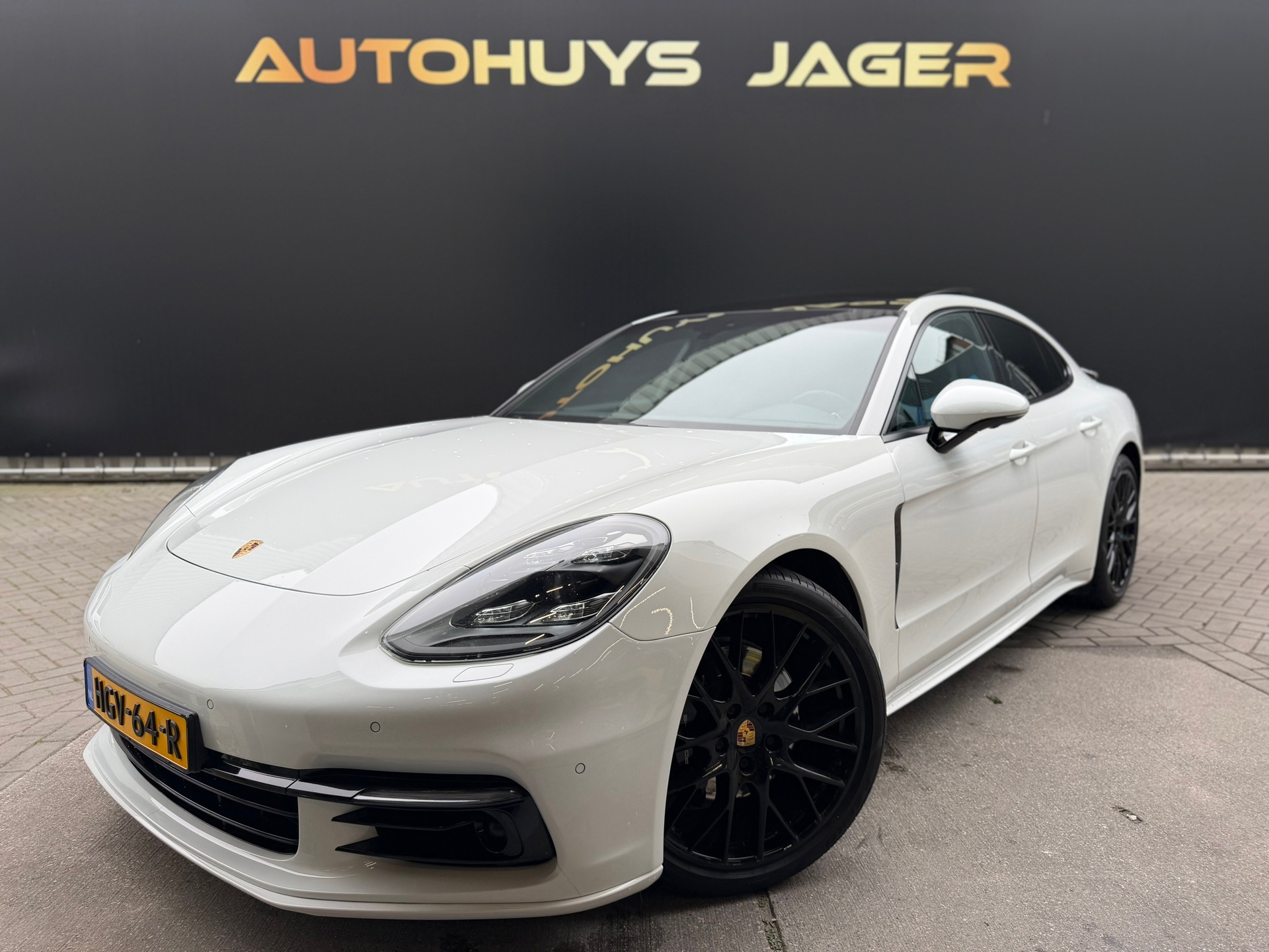 Porsche Panamera 3.0 Panorama Softclosed Memory Bose 360 Luchtvering Acc Carplay 2017 - voorkant