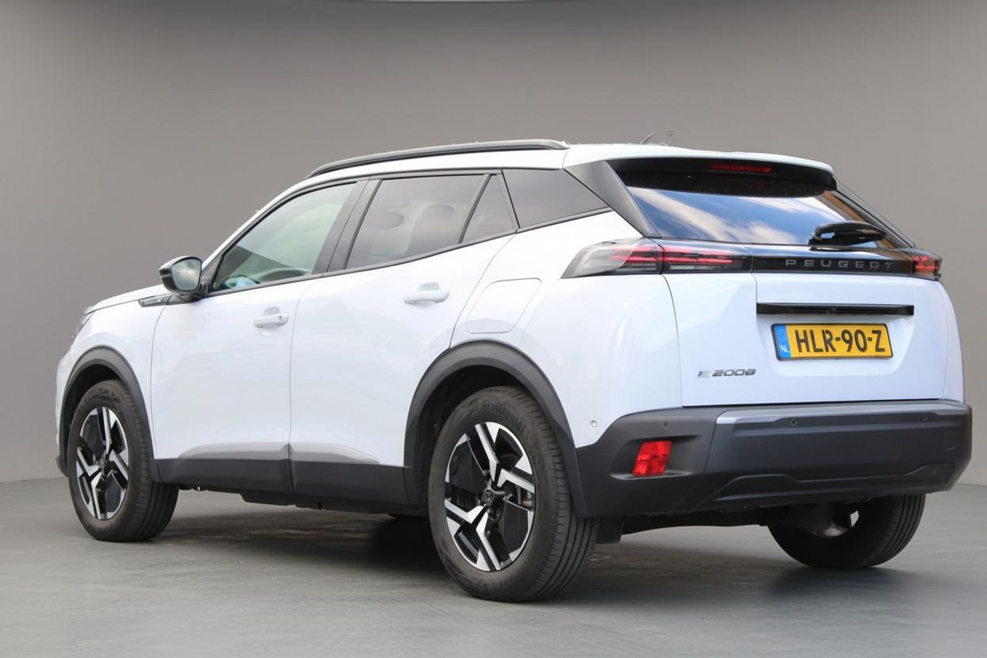 Foto van Peugeot E-2008