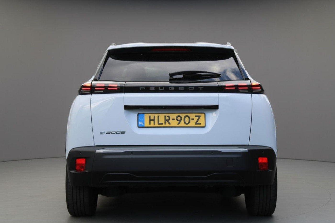 Foto van Peugeot E-2008