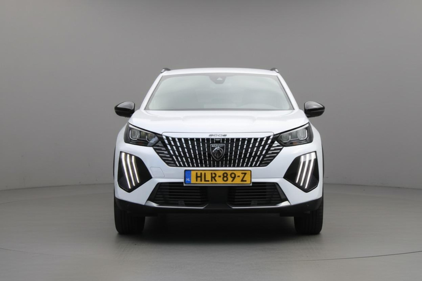 Foto van Peugeot E-2008