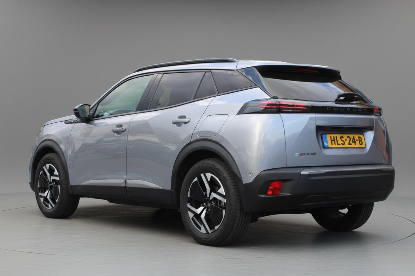 Foto van Peugeot E-2008