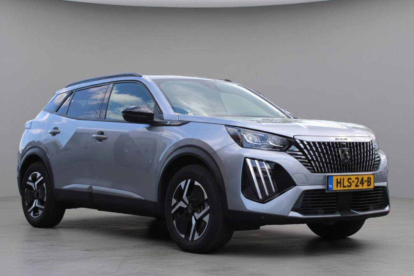 Foto van Peugeot E-2008