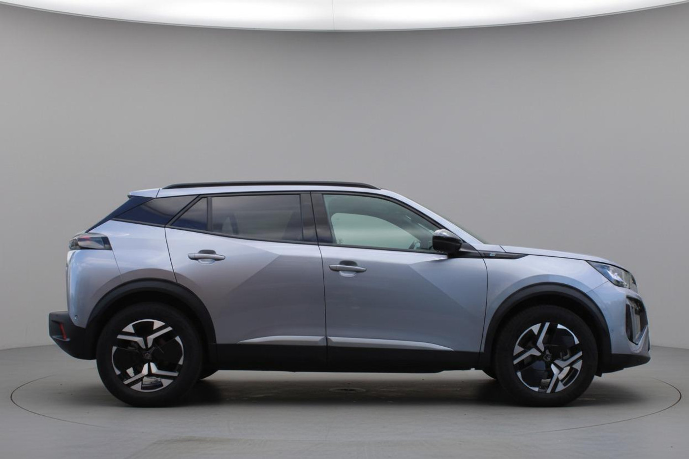 Foto van Peugeot E-2008