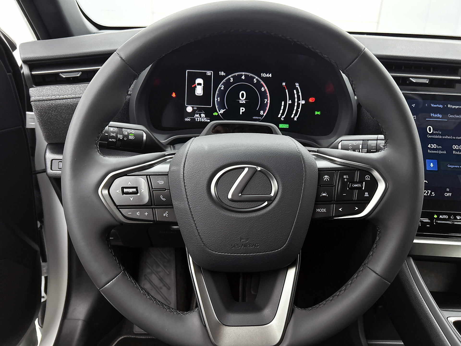 Foto van Lexus LBX