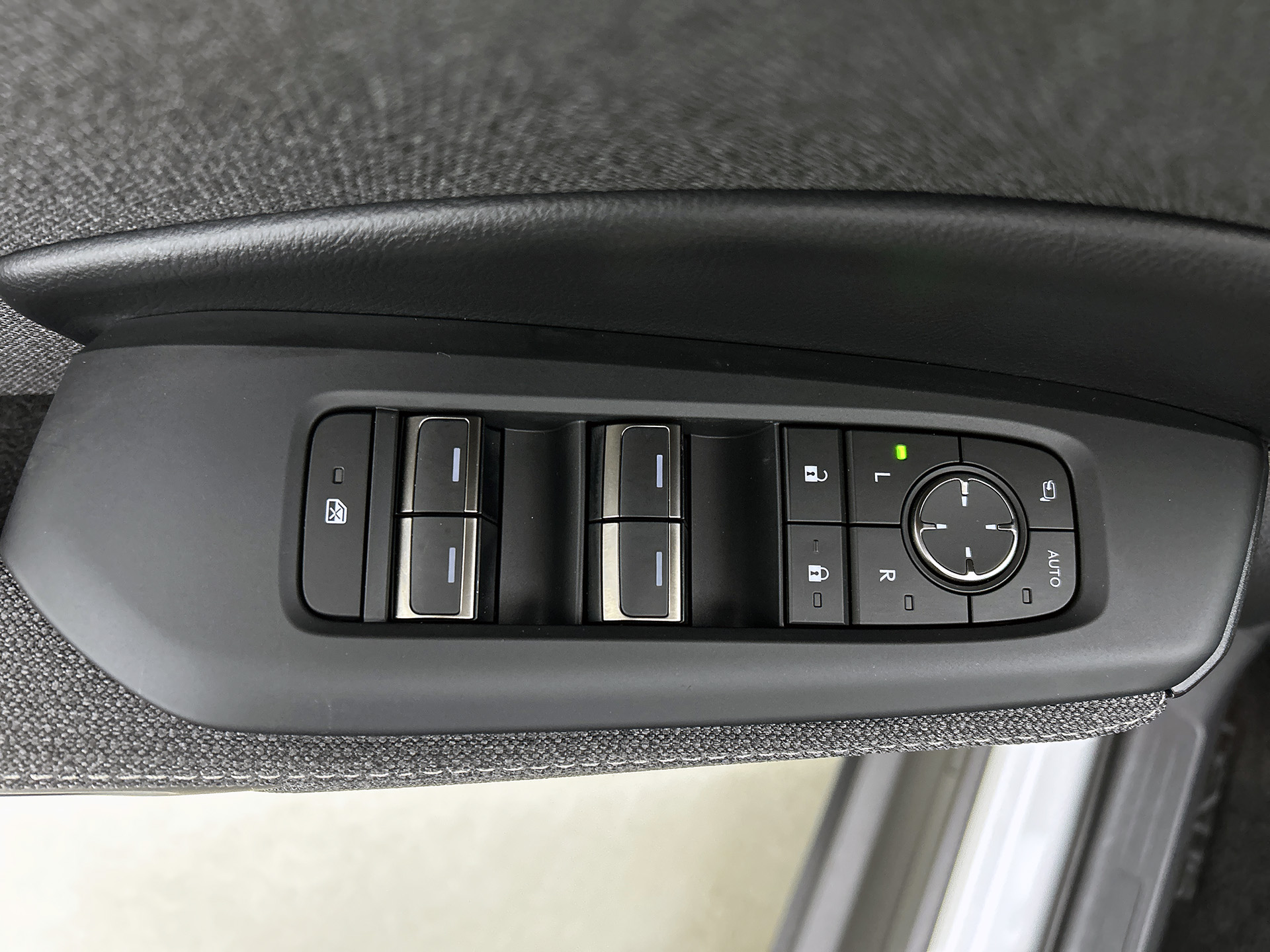 Foto van Lexus LBX