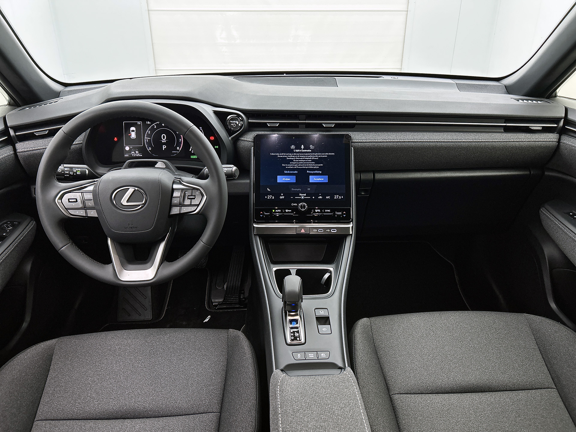 Foto van Lexus LBX