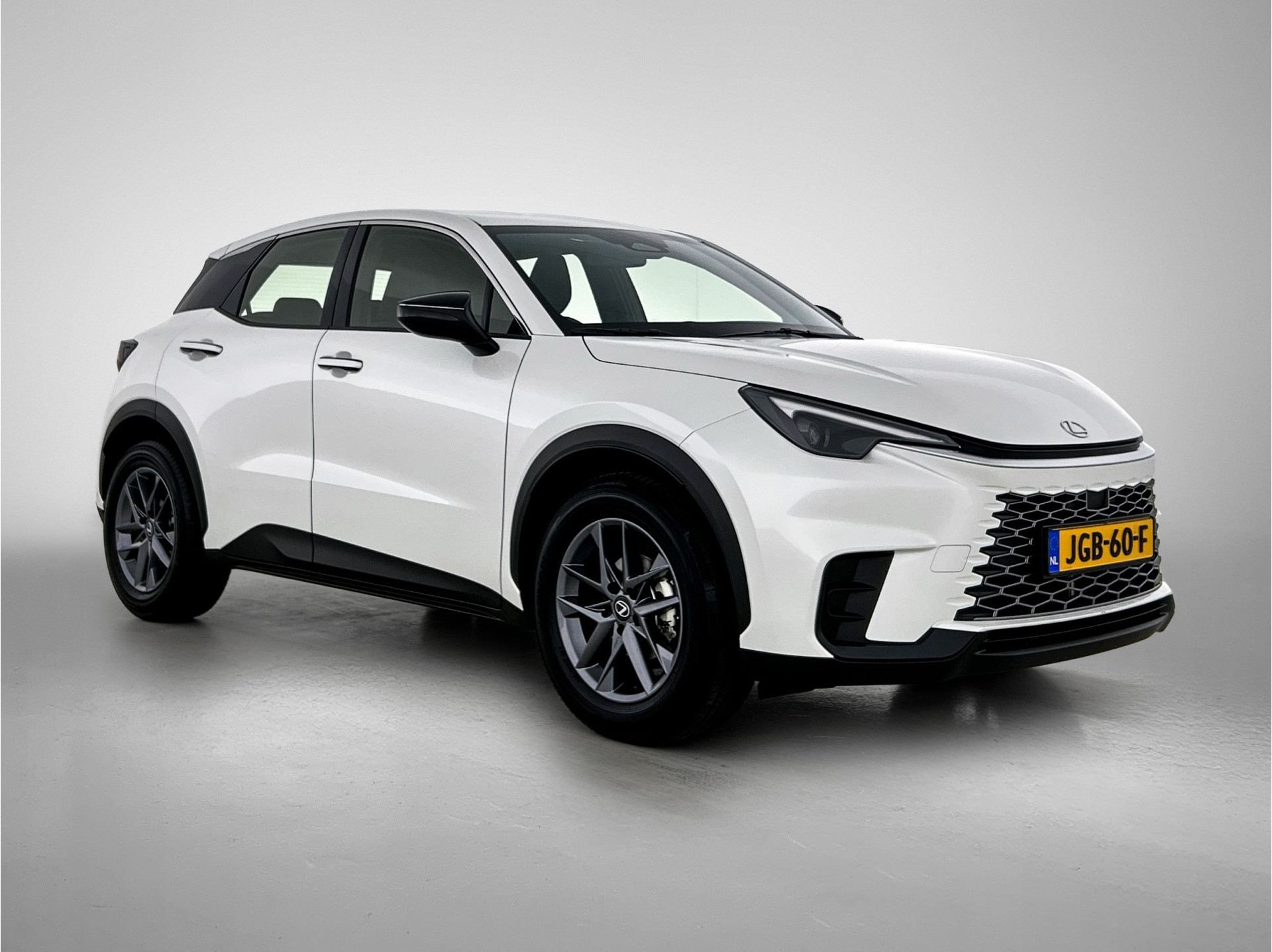 Foto van Lexus LBX