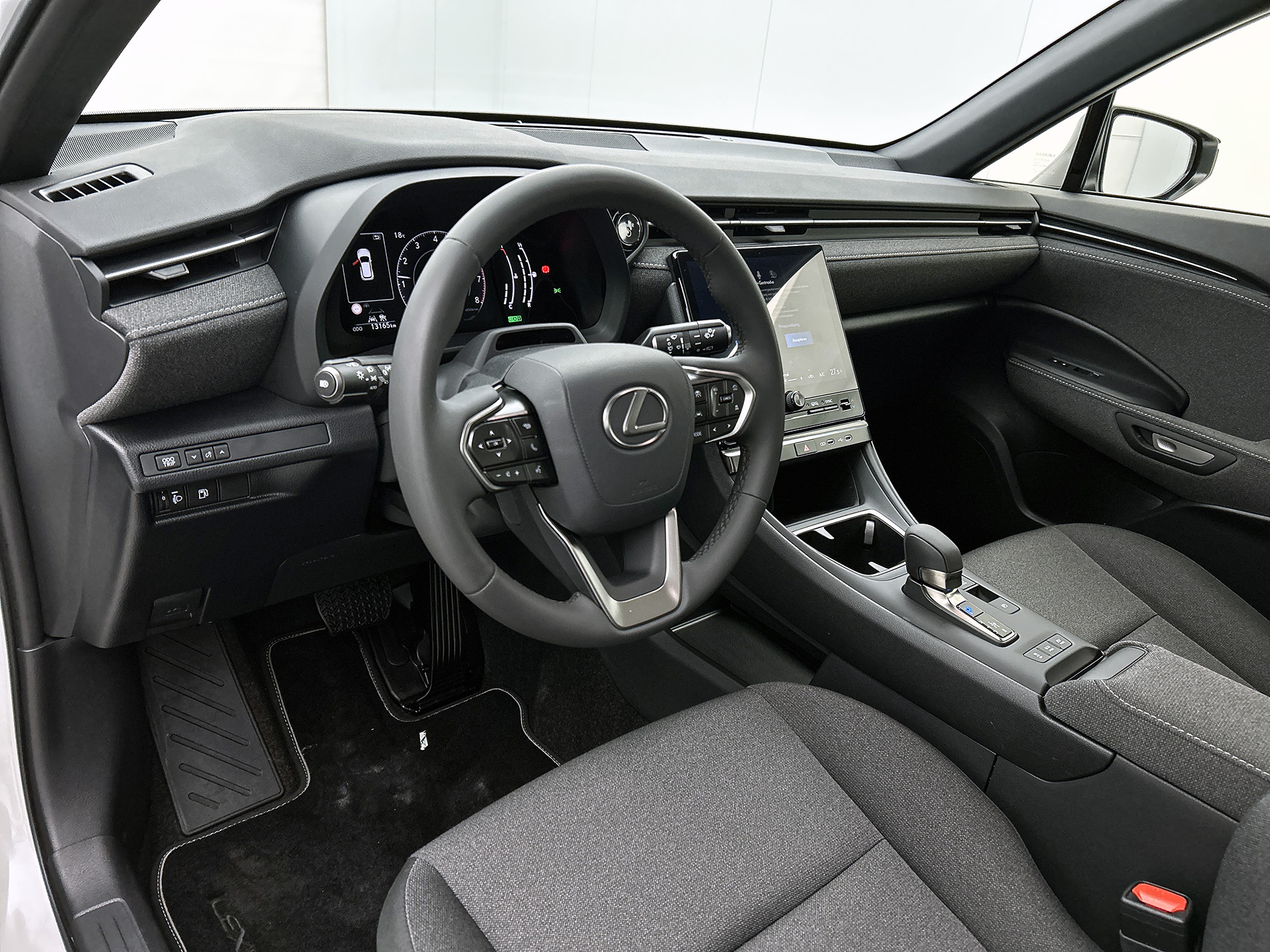 Foto van Lexus LBX