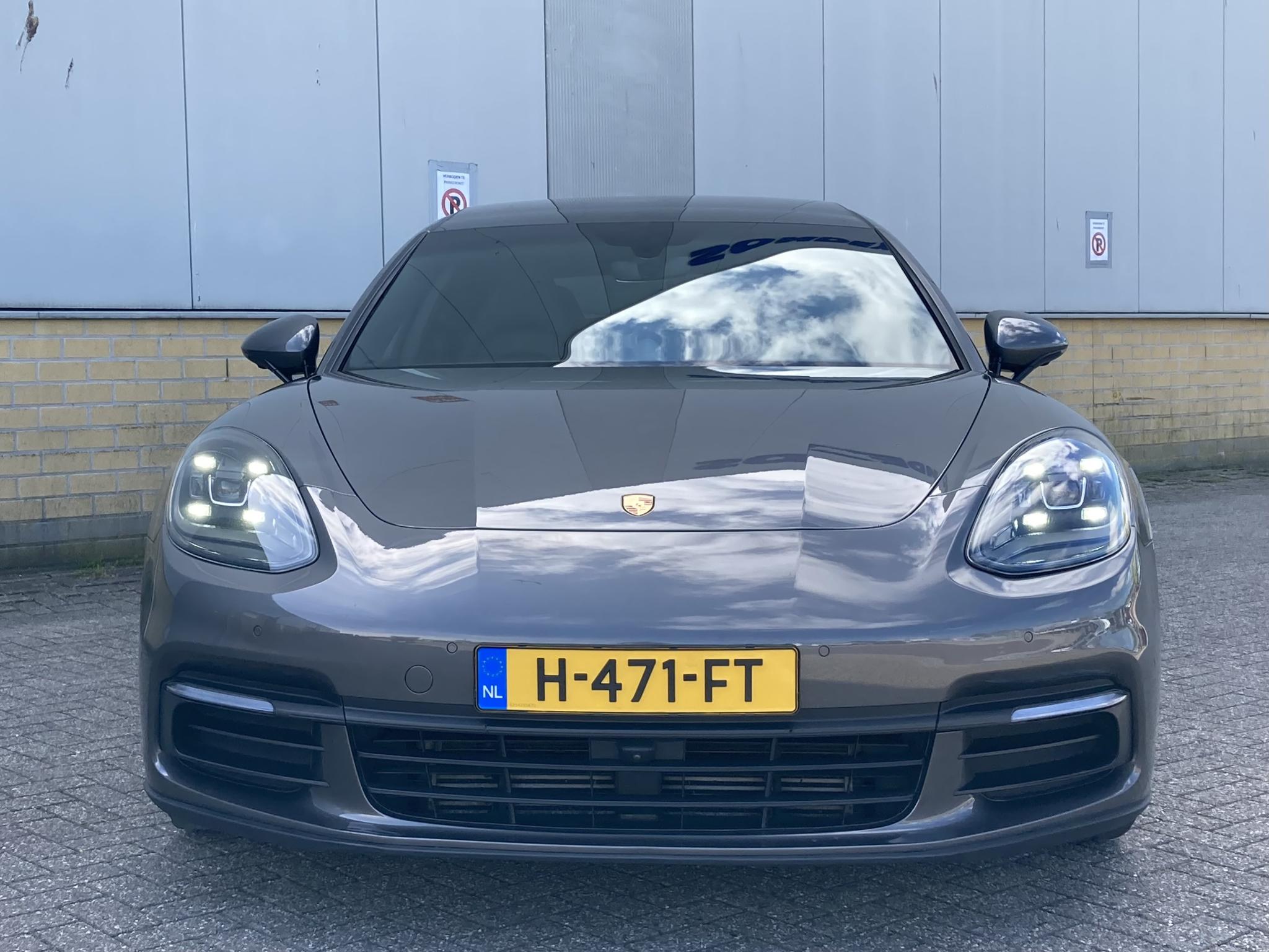 Foto van Porsche Panamera