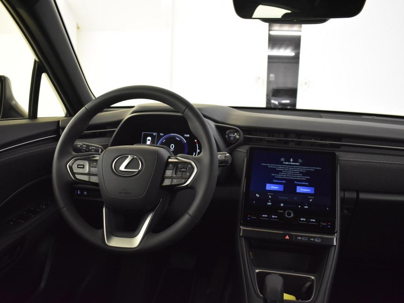 Foto van Lexus LBX