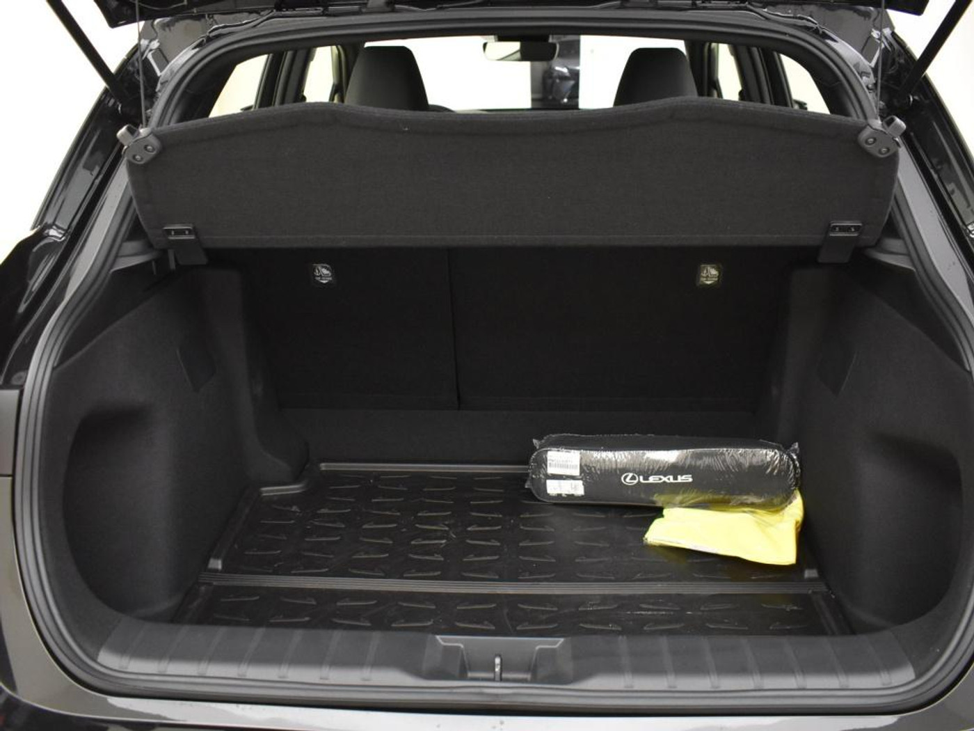 Foto van Lexus LBX