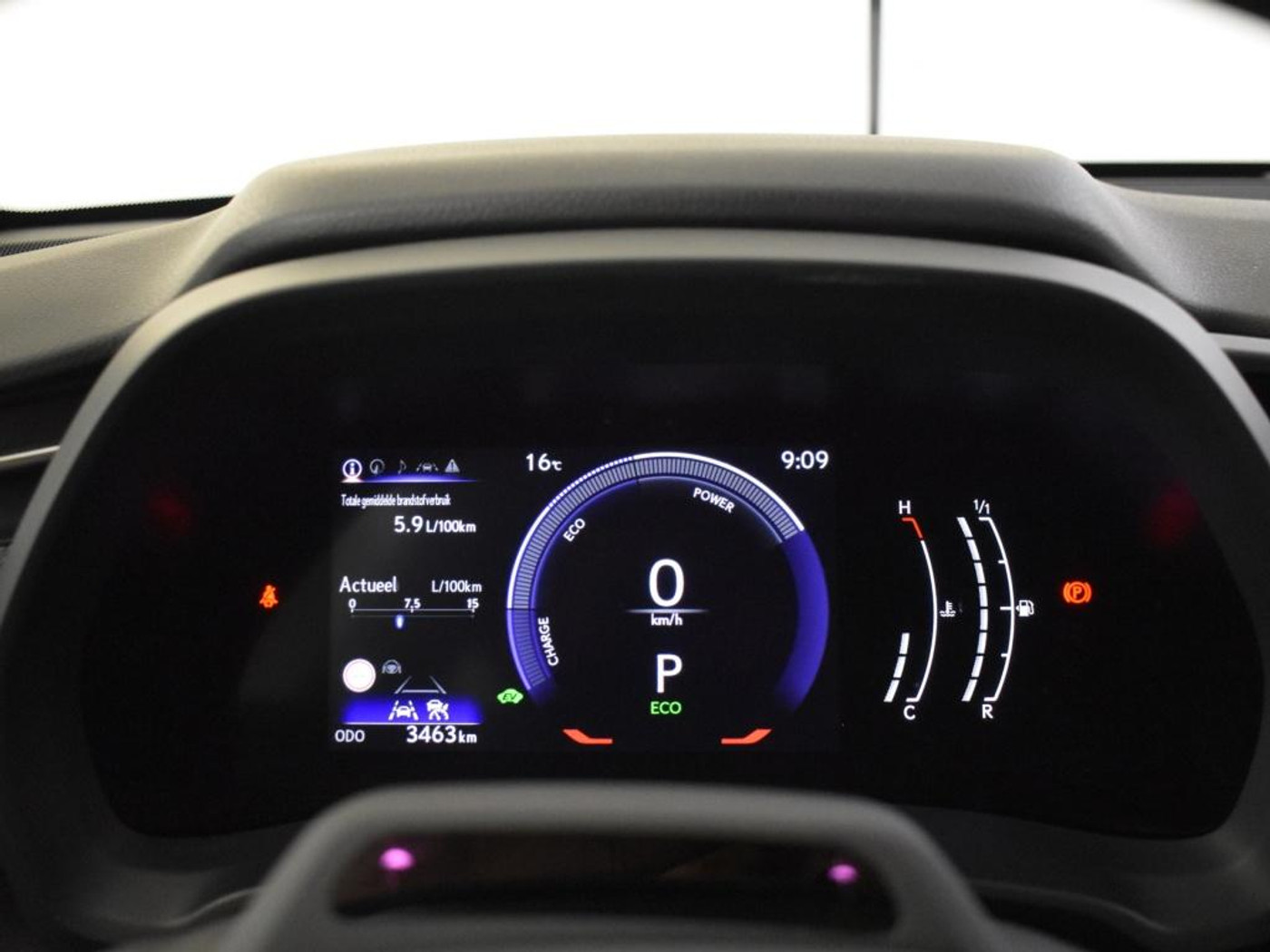 Foto van Lexus LBX