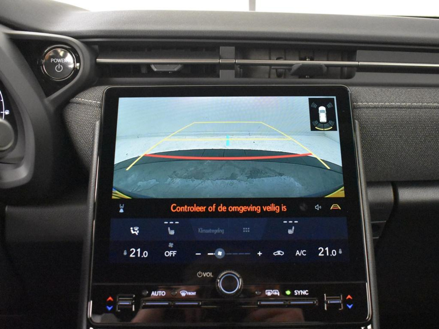 Foto van Lexus LBX