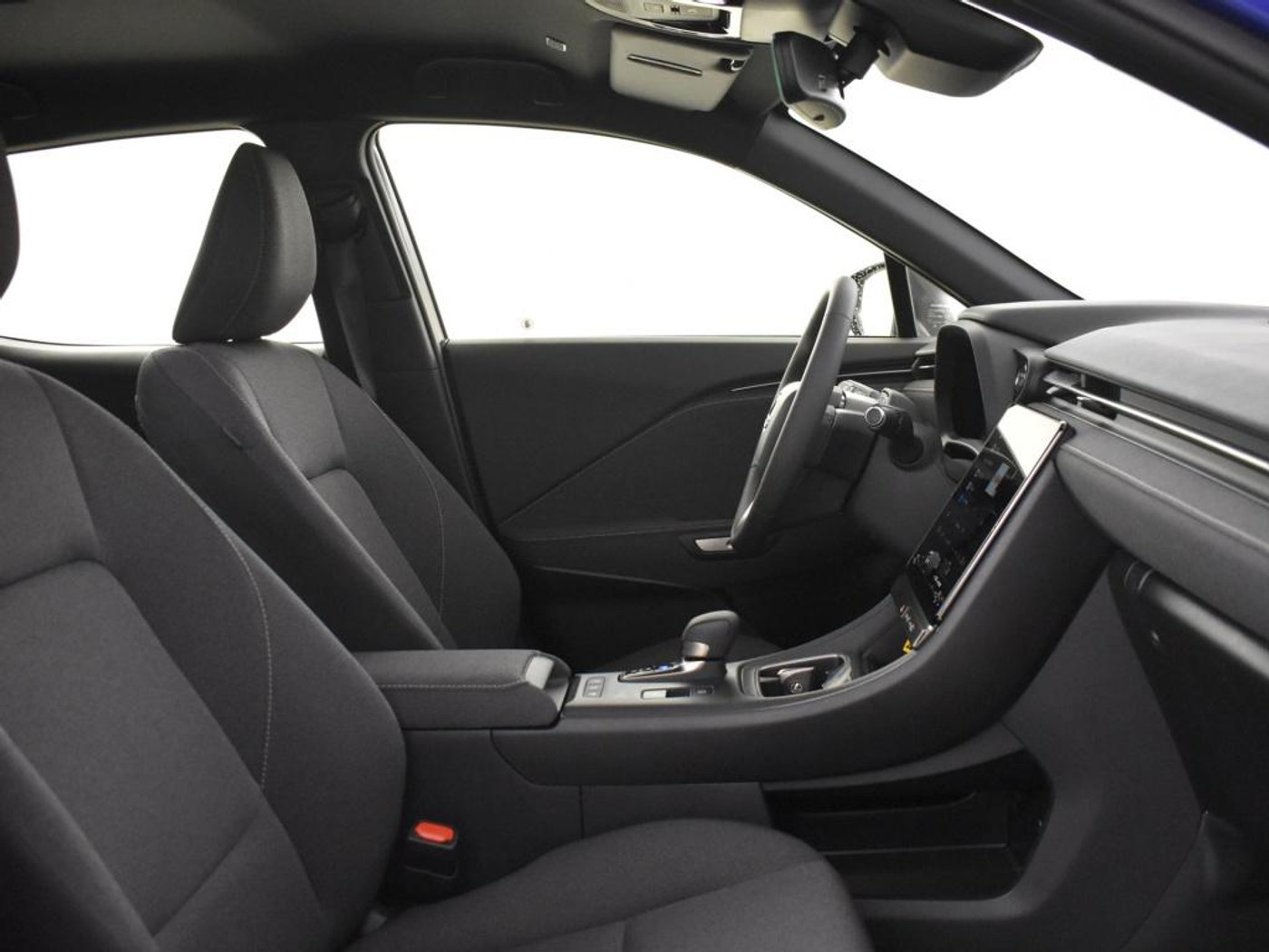 Foto van Lexus LBX